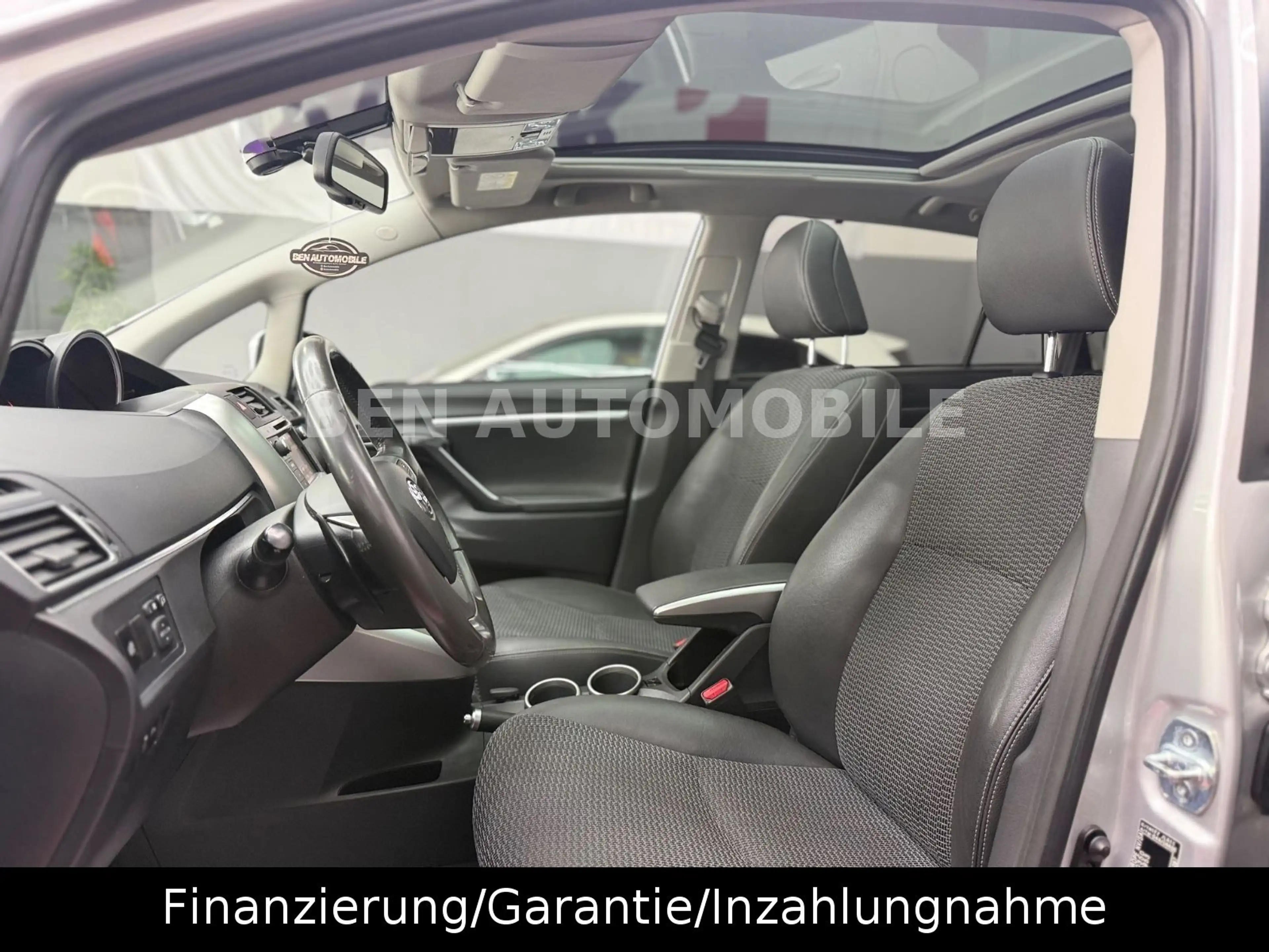 Toyota Verso Executive 2.2 D-4D *AUTOM.*AHK*RFK*PANO* — photo 4