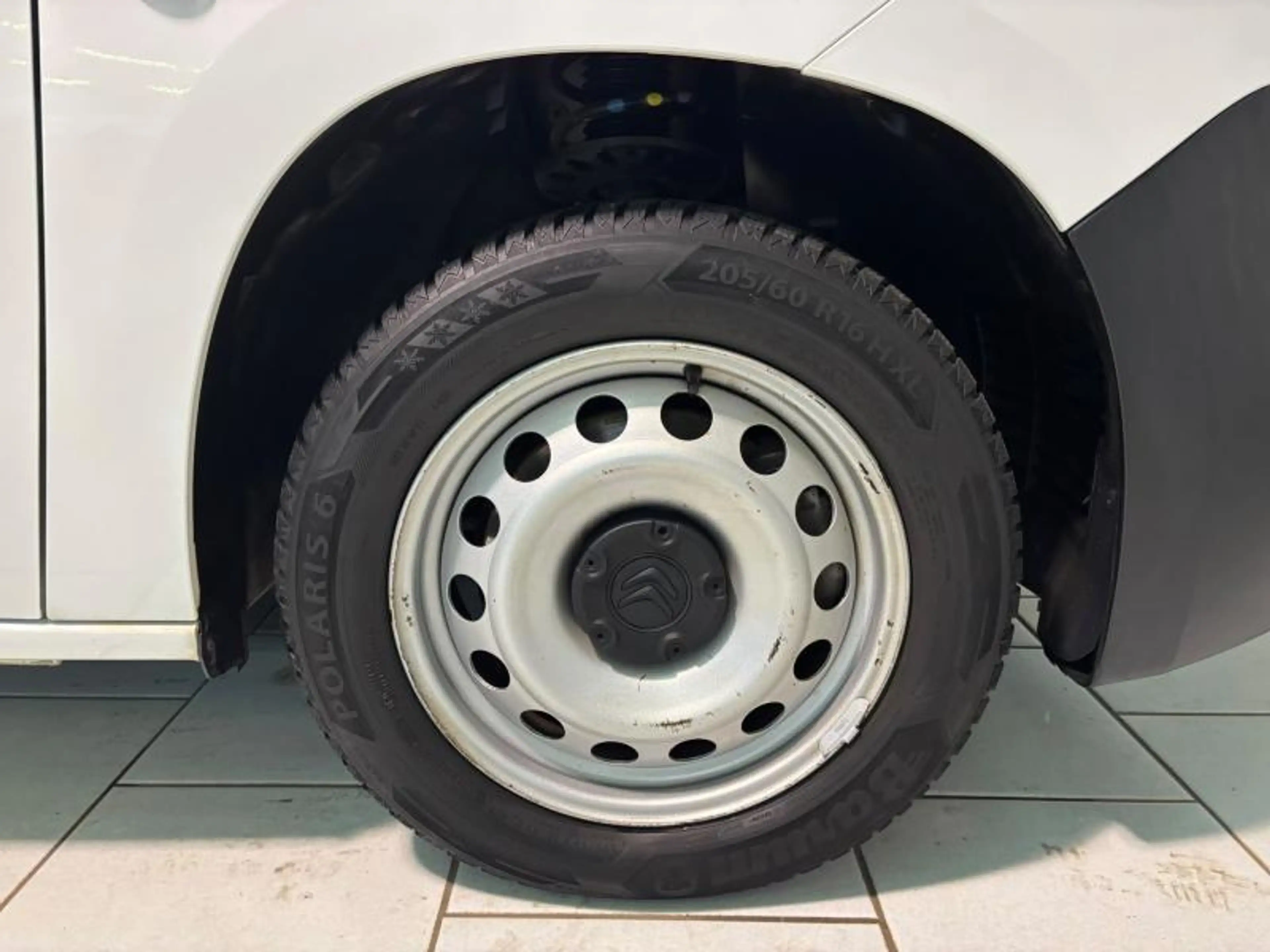 Citroen Berlingo VAN taille M Light AUTOMATIQUE — photo 9