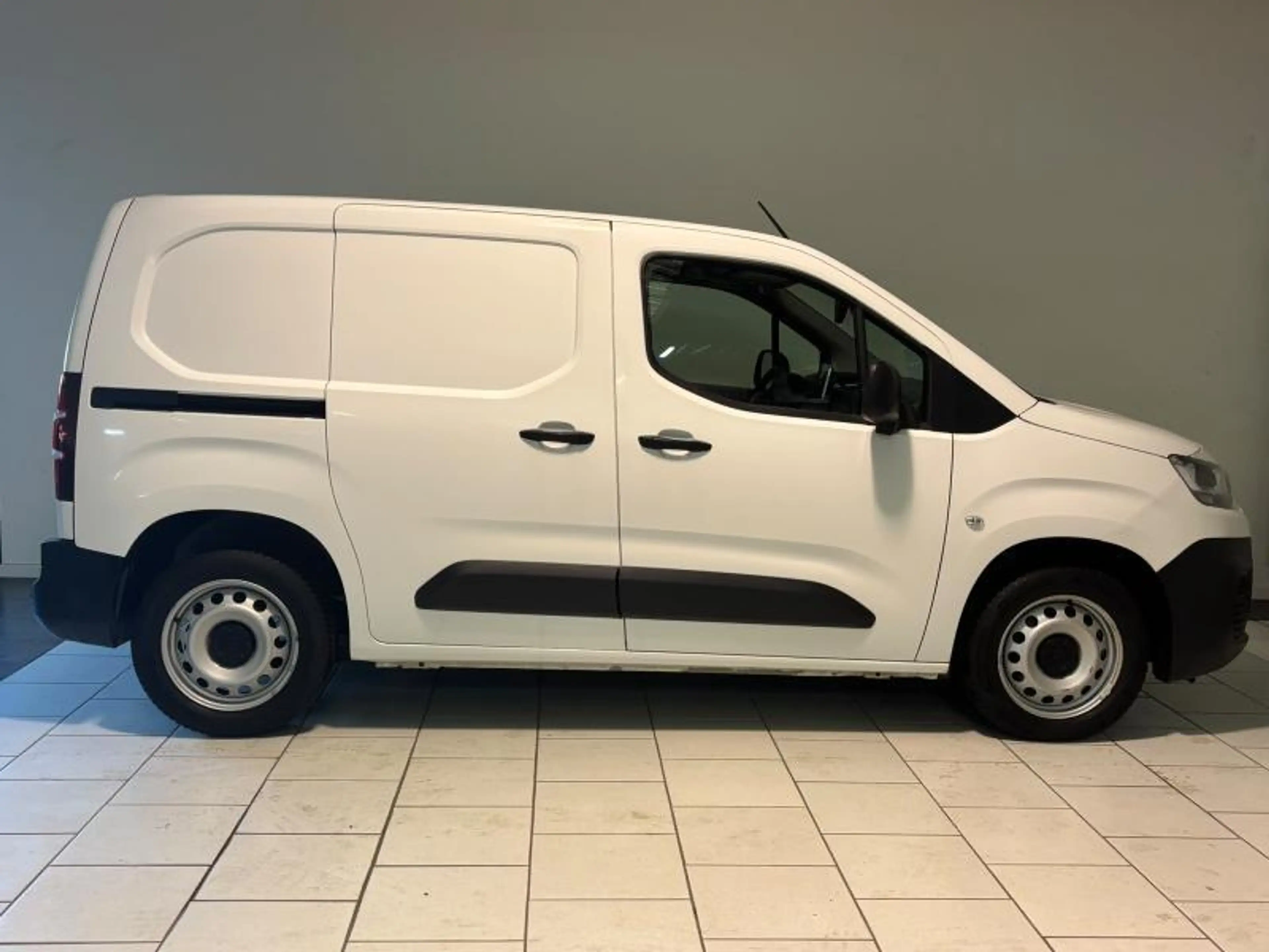 Citroen Berlingo VAN taille M Light AUTOMATIQUE — photo 15