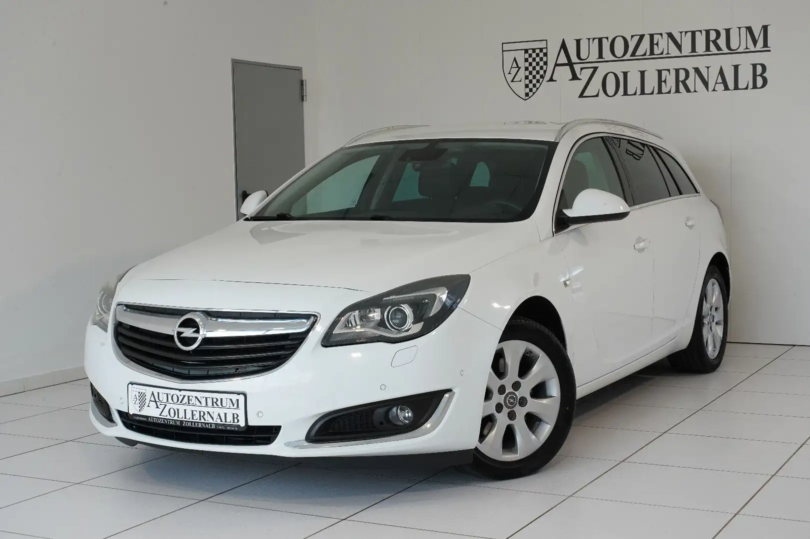 Opel Insignia ST. 2.0 CDTI Autom. Innovation *AHK*TOP Bílá - 1