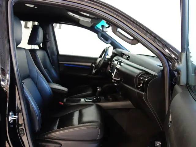 Toyota Hilux  DK Invincible 4WD 2,8D Aut. *BLACK-ED. *MW Ansicht 13