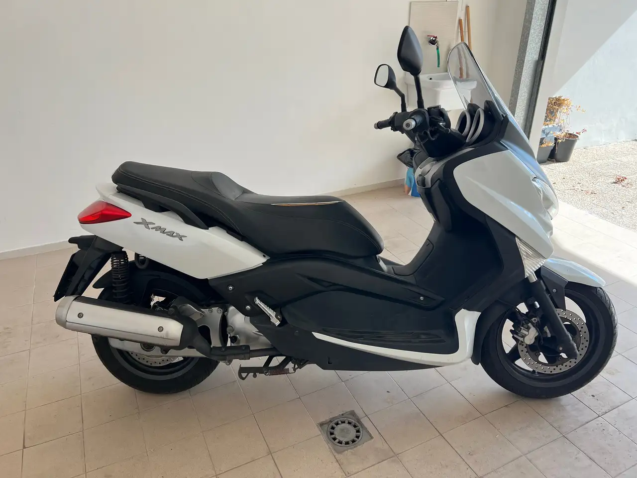 Yamaha X-Max 125