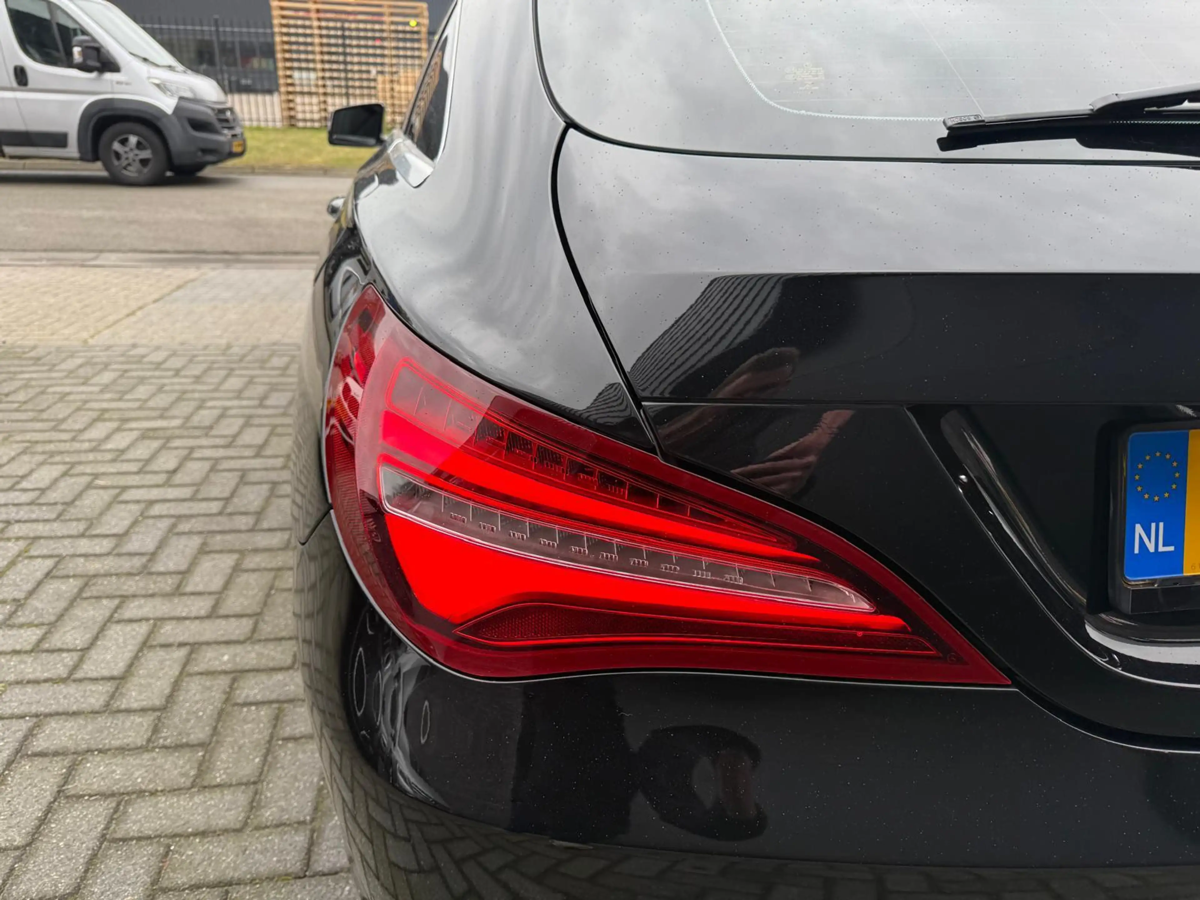 Mercedes-Benz CLA 180 Shooting Brake d Business Solution | 1E EIGENAAR | — photo 12