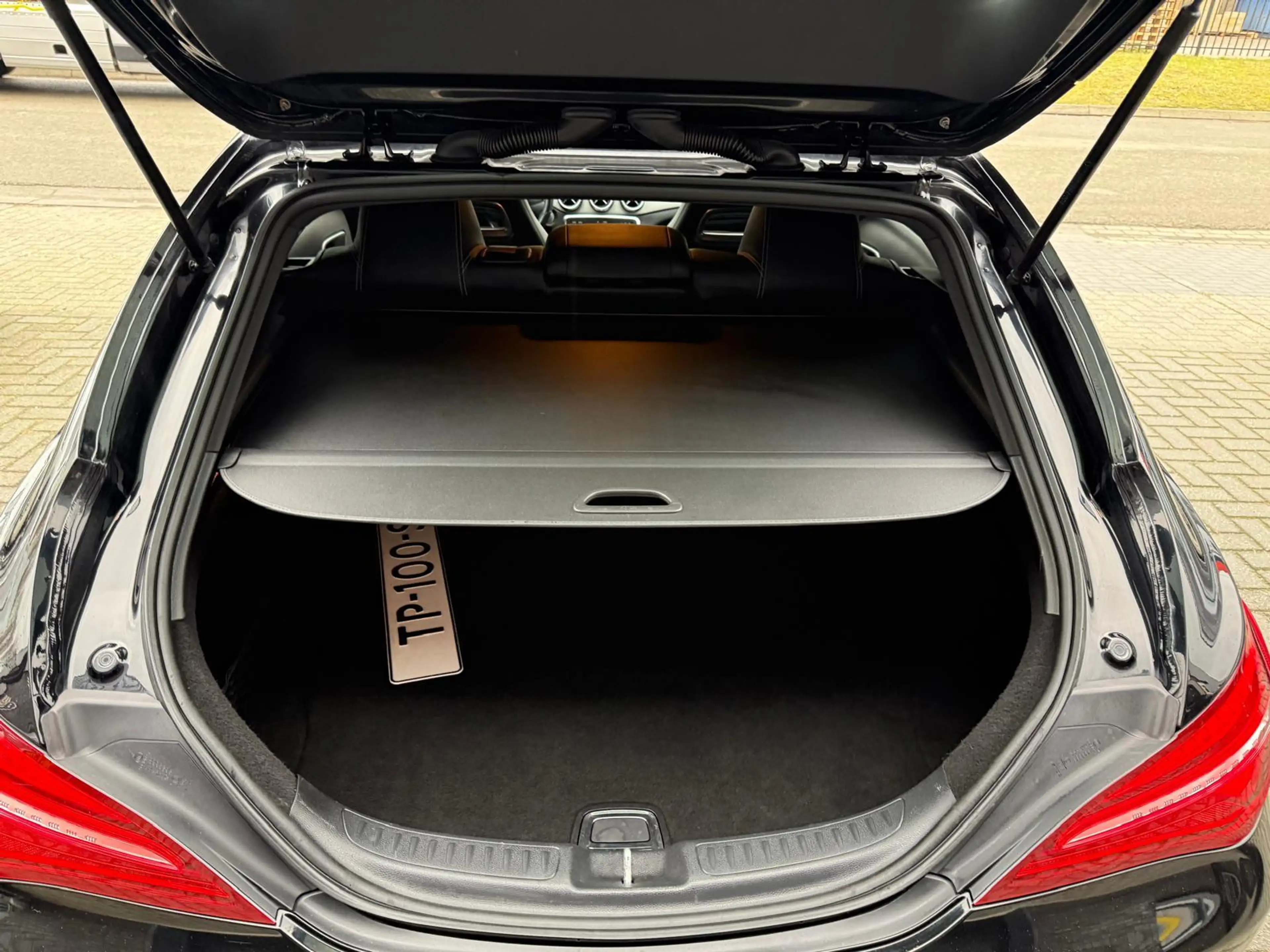 Mercedes-Benz CLA 180 Shooting Brake d Business Solution | 1E EIGENAAR | — photo 11