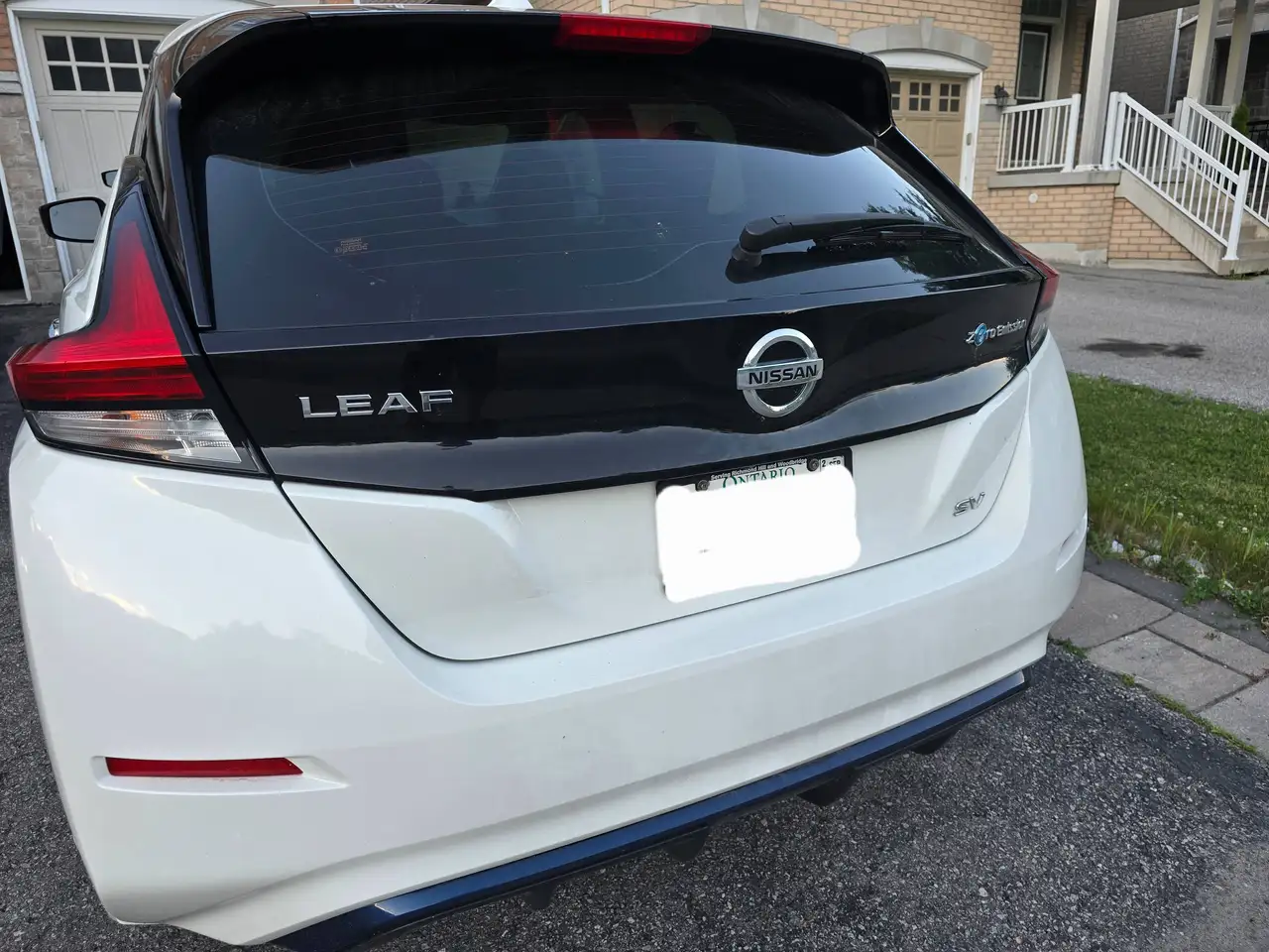 Nissan Leaf photo Nissan Leaf