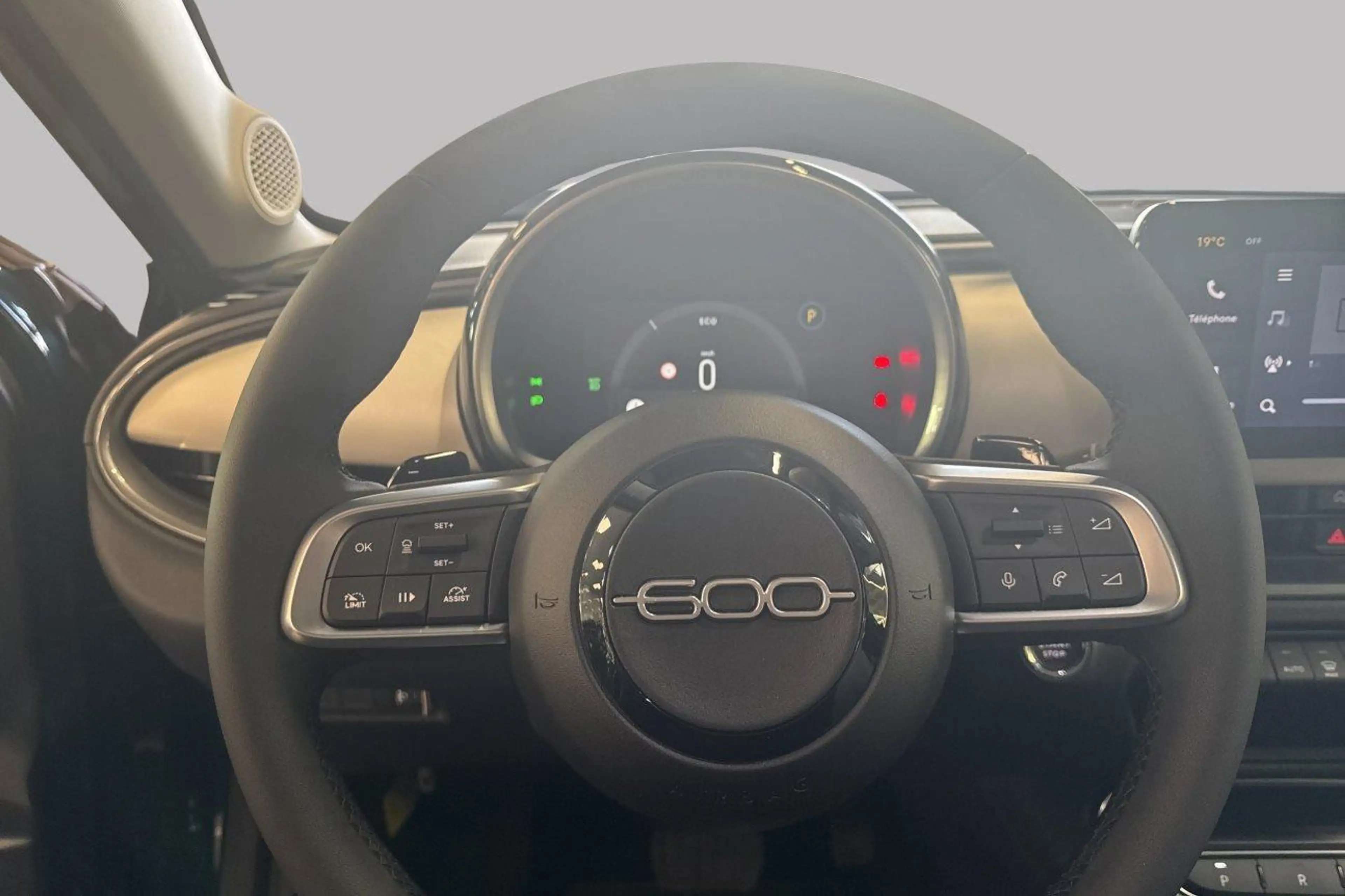 Fiat 600 LA PRIMA — photo 12