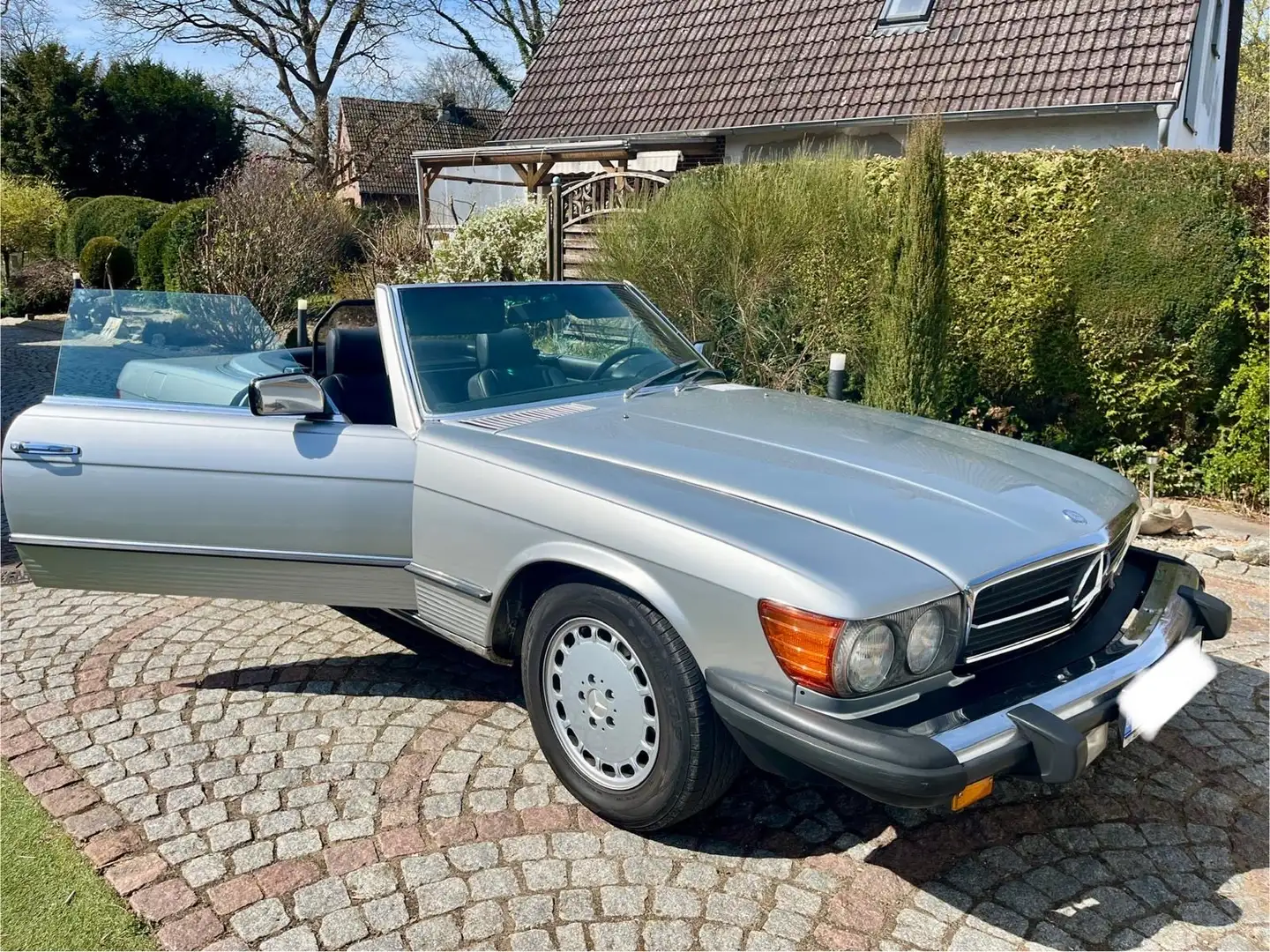 Mercedes-Benz SL 380 Oldtimer - 2