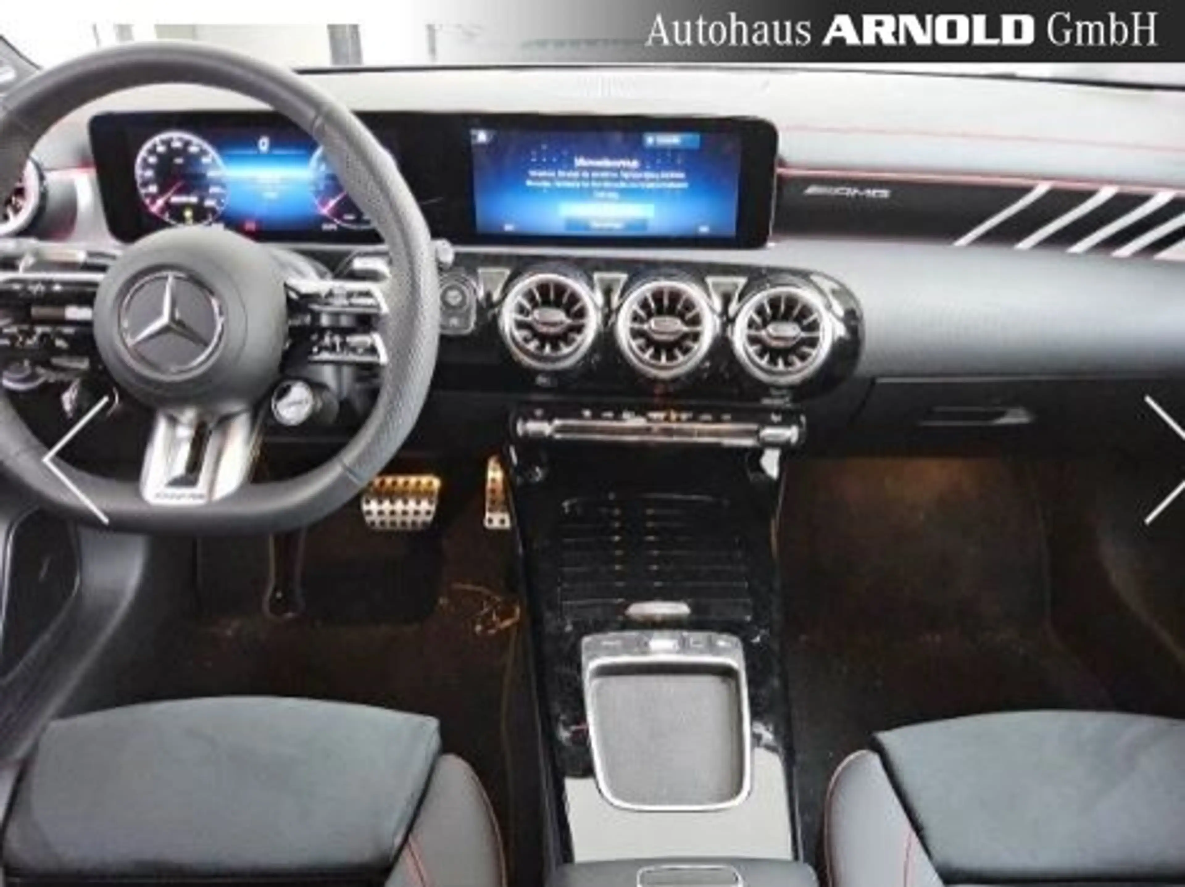 Mercedes-Benz CLA 35 AMG Mercedes-AMG CLA 35 4M Distr Pano 360° Burmester — photo 6