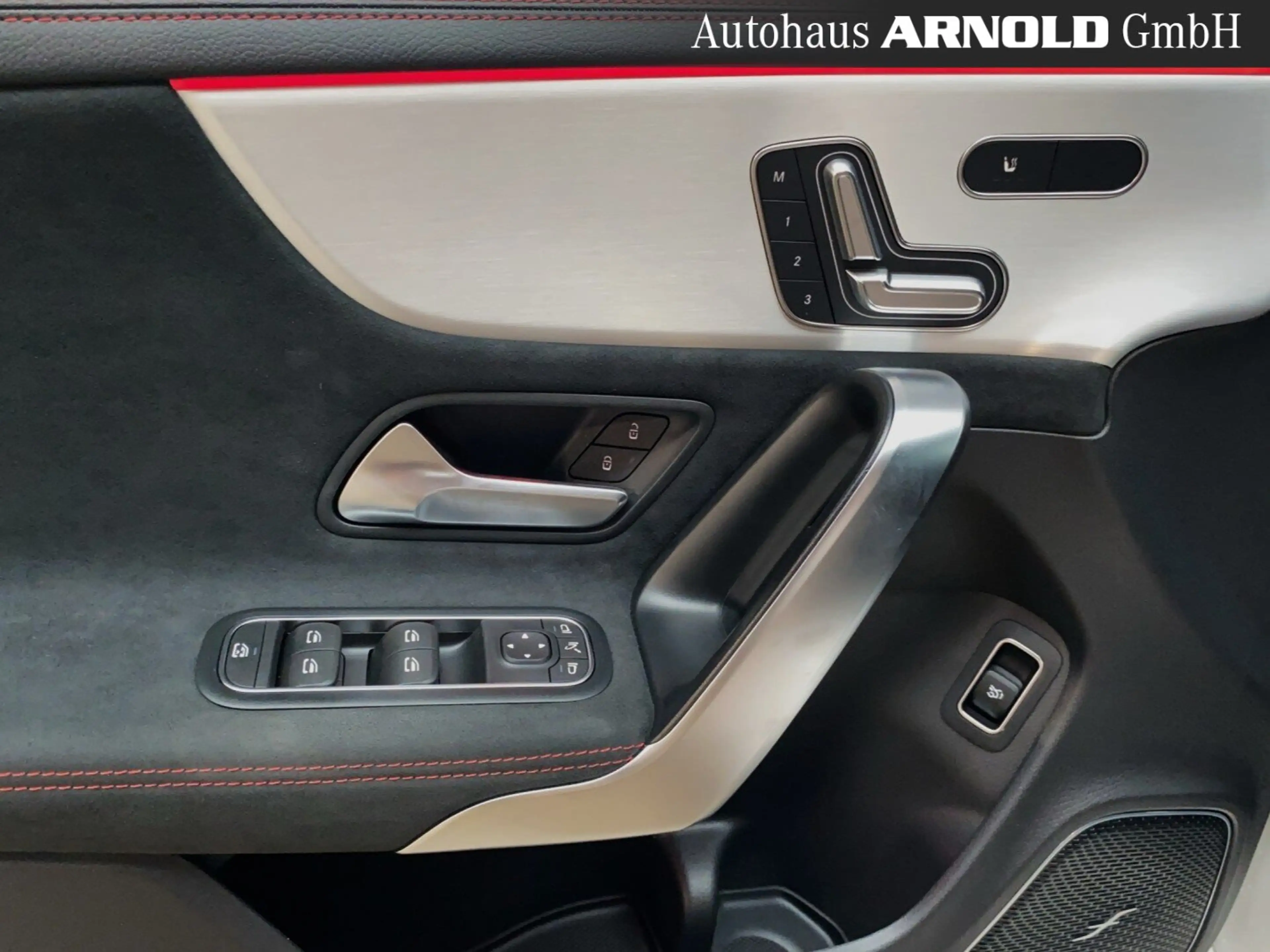 Mercedes-Benz CLA 35 AMG Mercedes-AMG CLA 35 4M Distr Pano 360° Burmester — photo 15