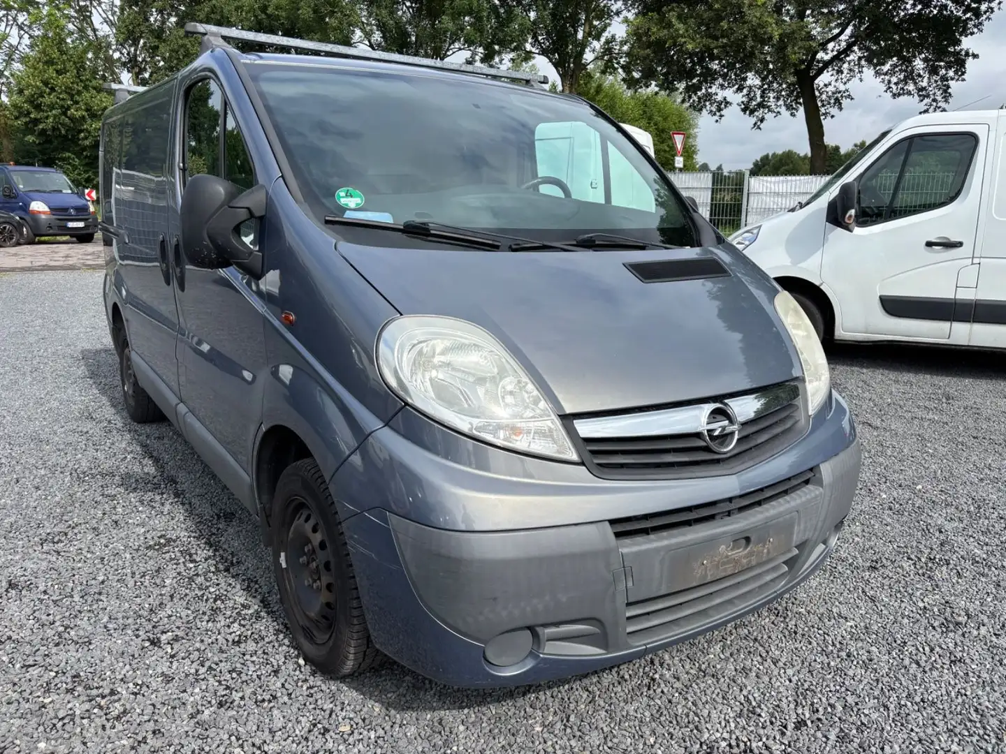 Opel Vivaro Kasten L1H1 2,7t*Klima* Grau - 2