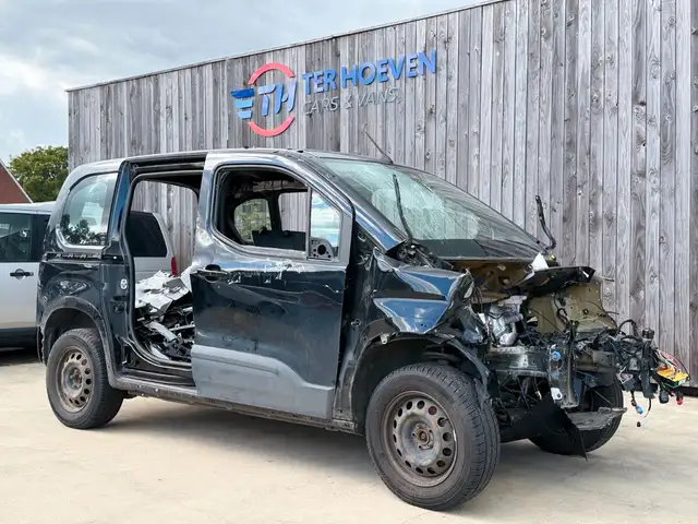 Peugeot Rifter BlueHDi 130 EAT8 Active