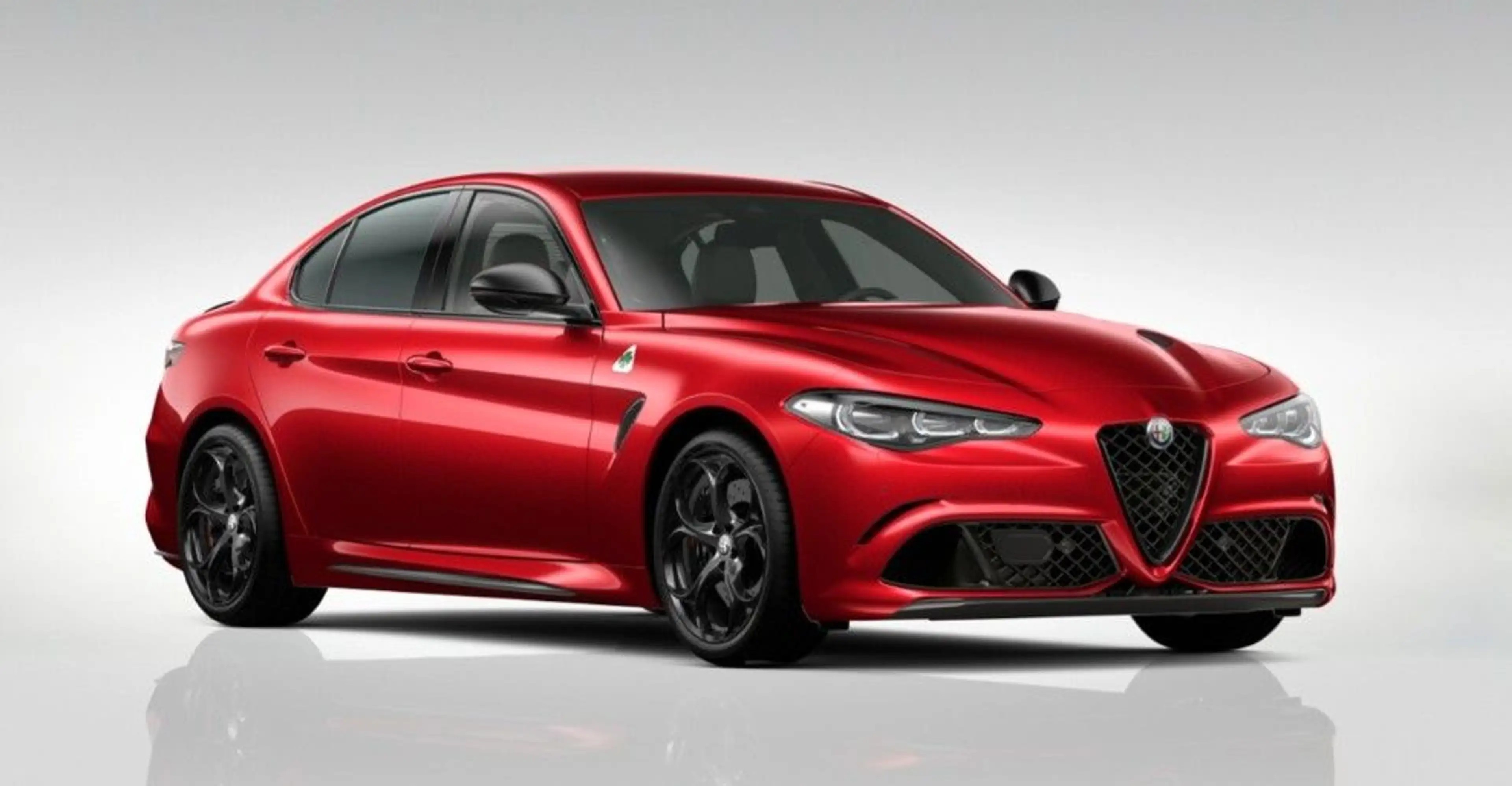 Alfa Romeo Giulia QUADRIFOGLIO Rosso Etna Technologie Paket