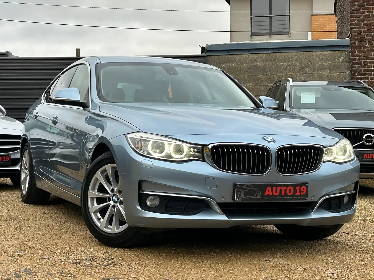 BMW 320 Gran Turismo 320 d (TVAC %21 DÉDUCTIBLE) Blauw - 1