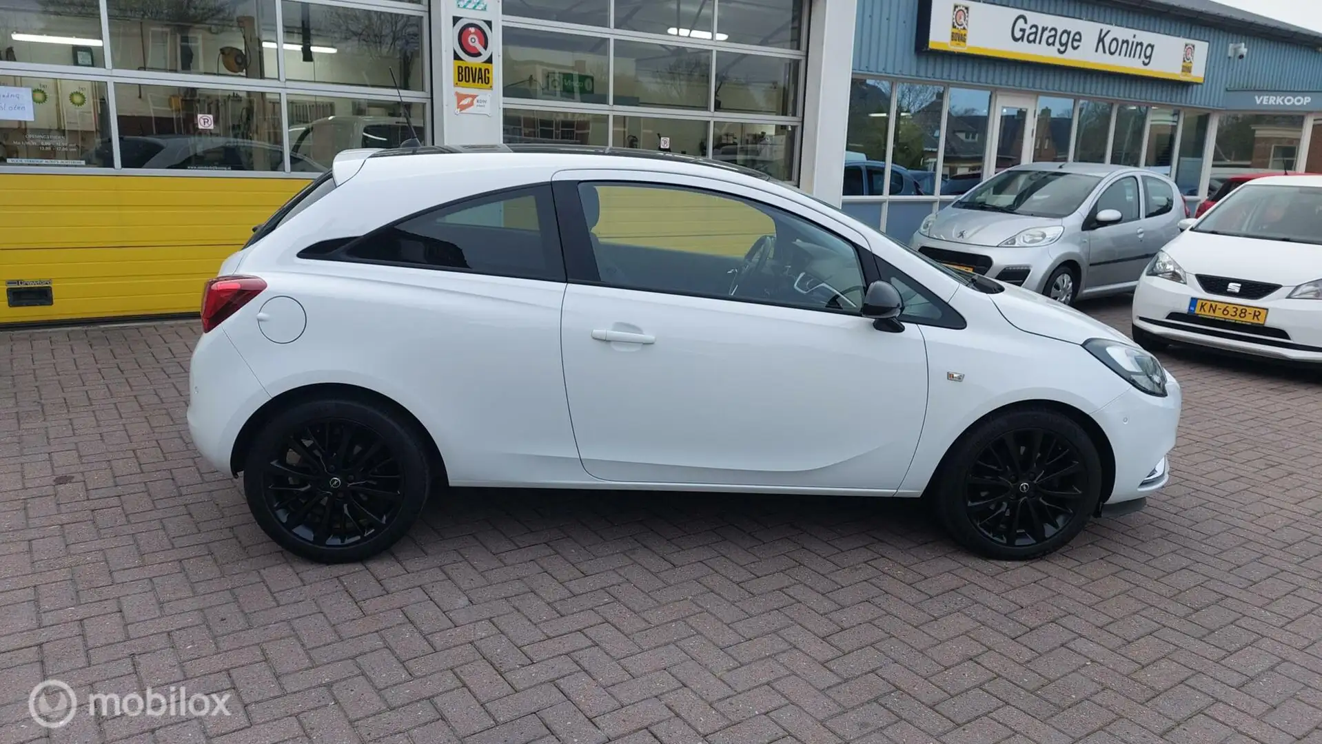 Opel Corsa 1.4 Color Edition Blanco - 2