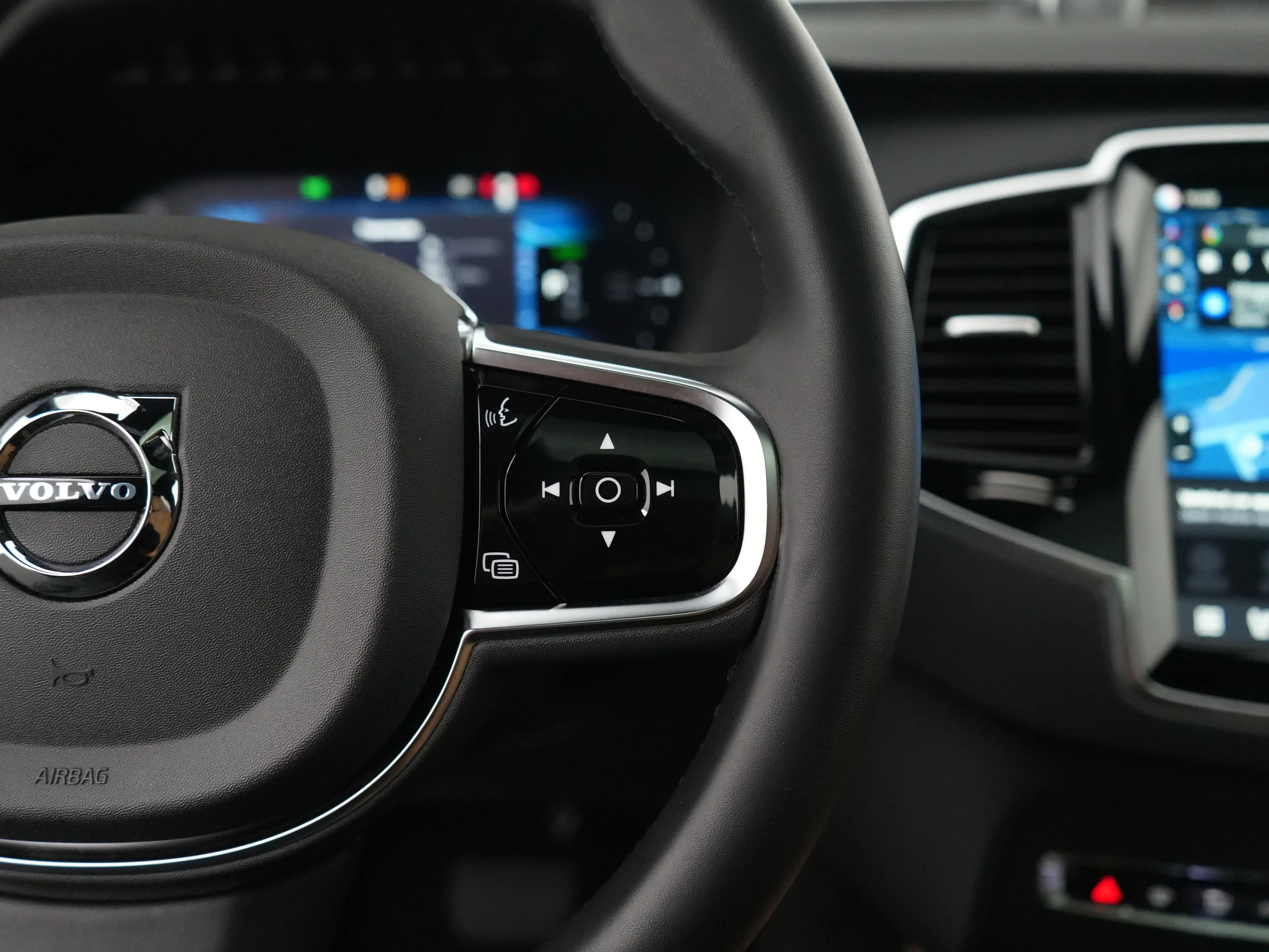 Volvo XC90 T8 Recharge AWD Ultra Dark | Full Options | Luchtv — photo 38