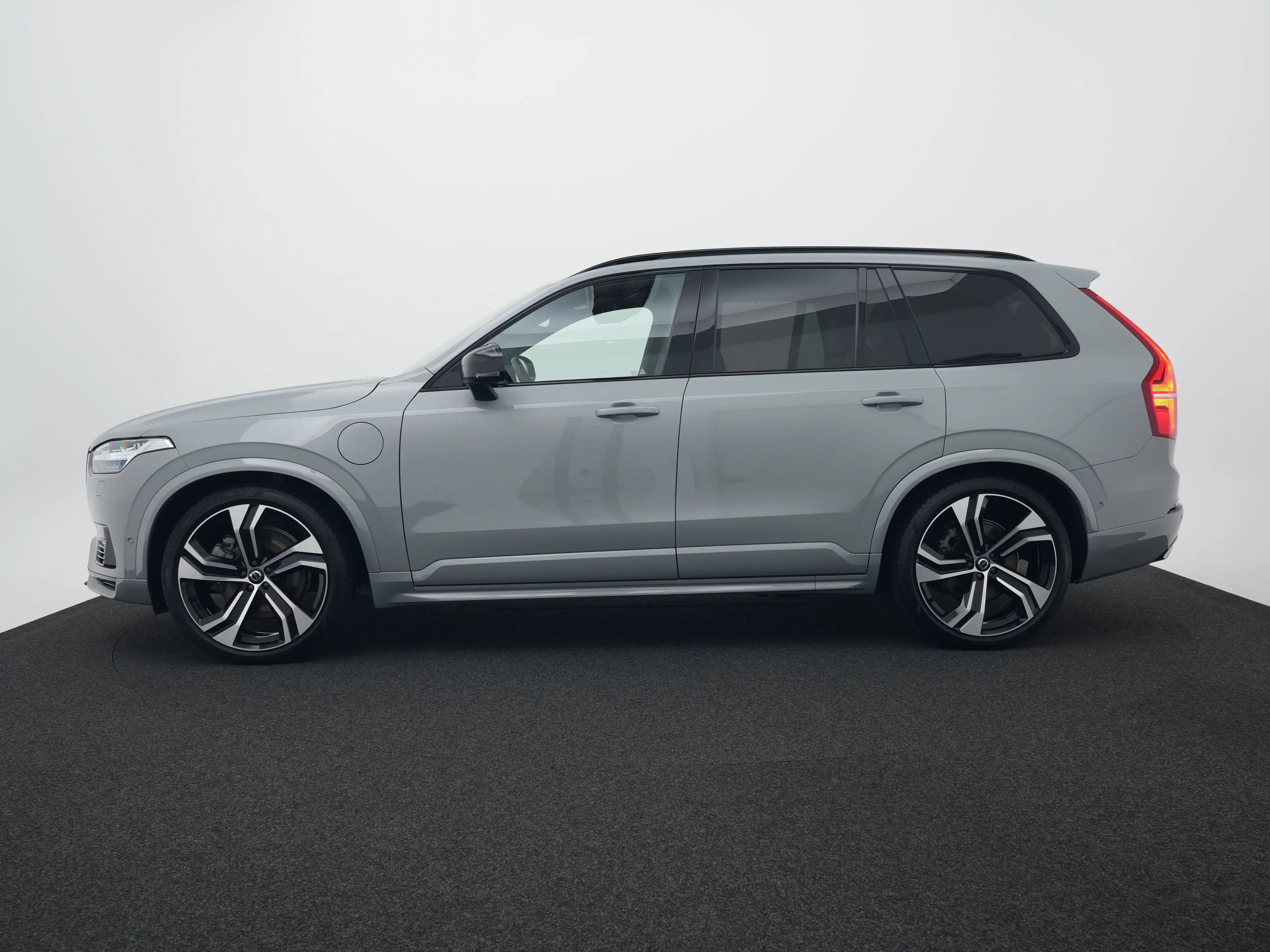 Volvo XC90 T8 Recharge AWD Ultra Dark | Full Options | Luchtv — photo 3