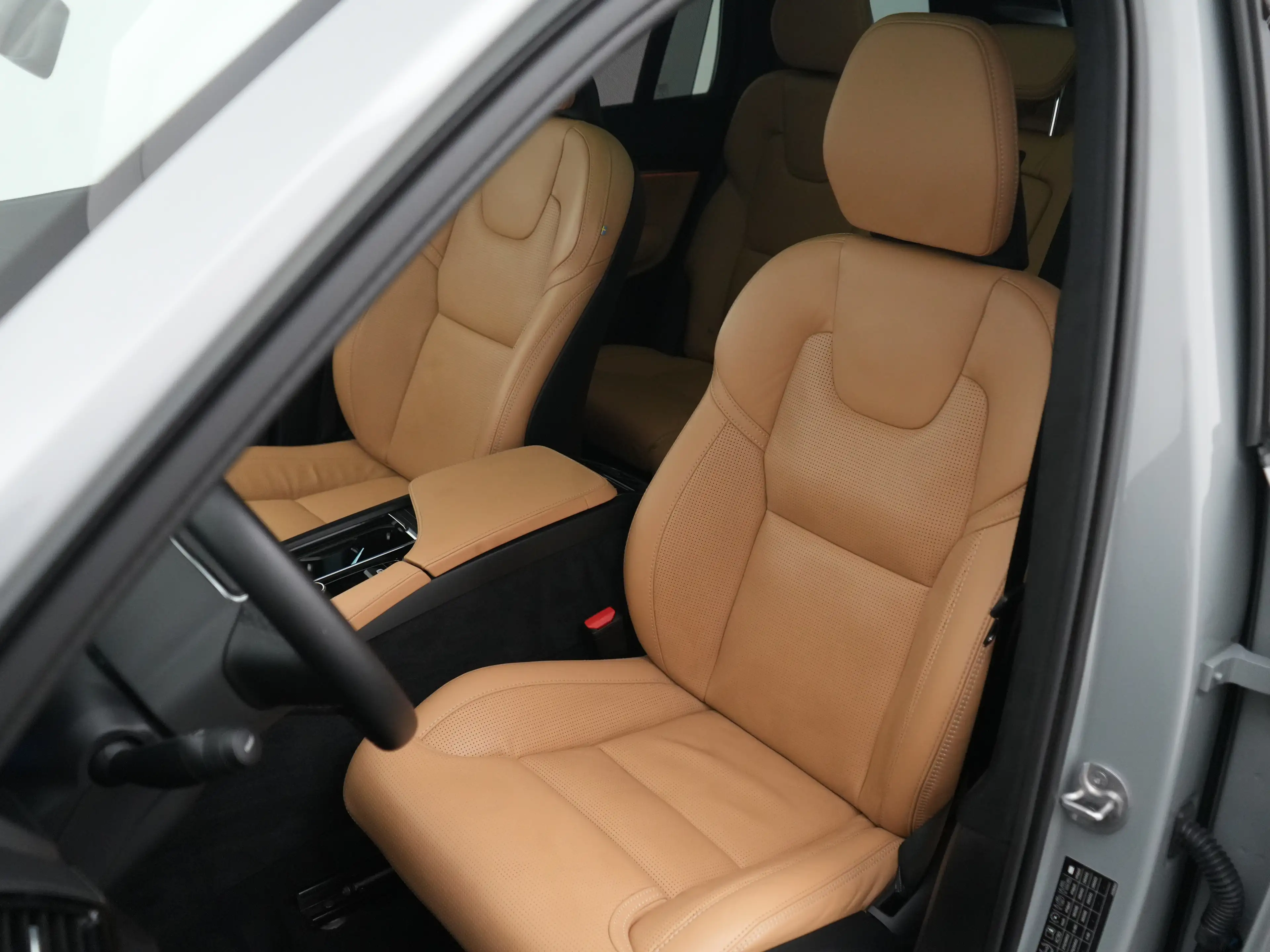 Volvo XC90 T8 Recharge AWD Ultra Dark | Full Options | Luchtv — photo 31