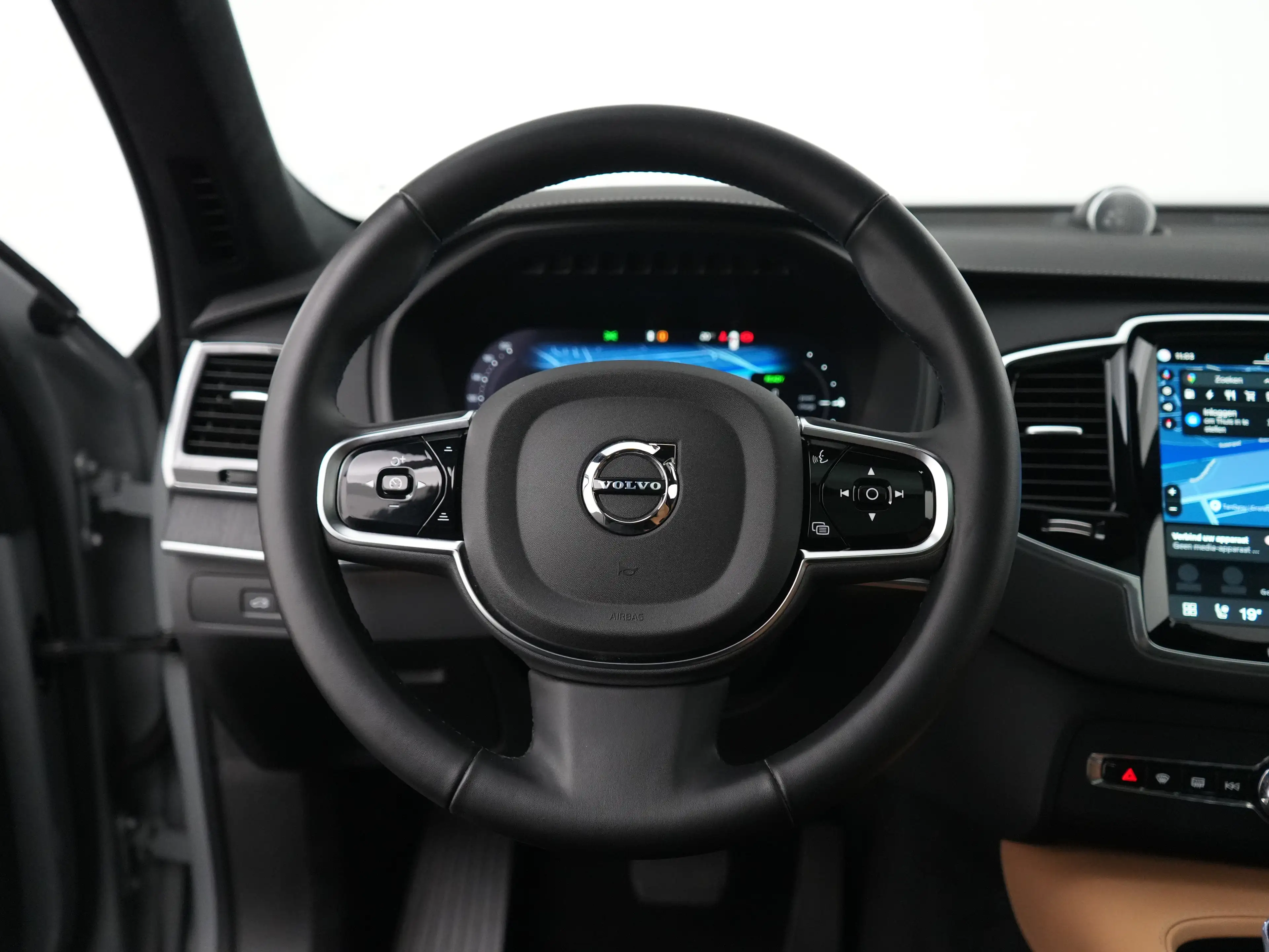 Volvo XC90 T8 Recharge AWD Ultra Dark | Full Options | Luchtv — photo 36