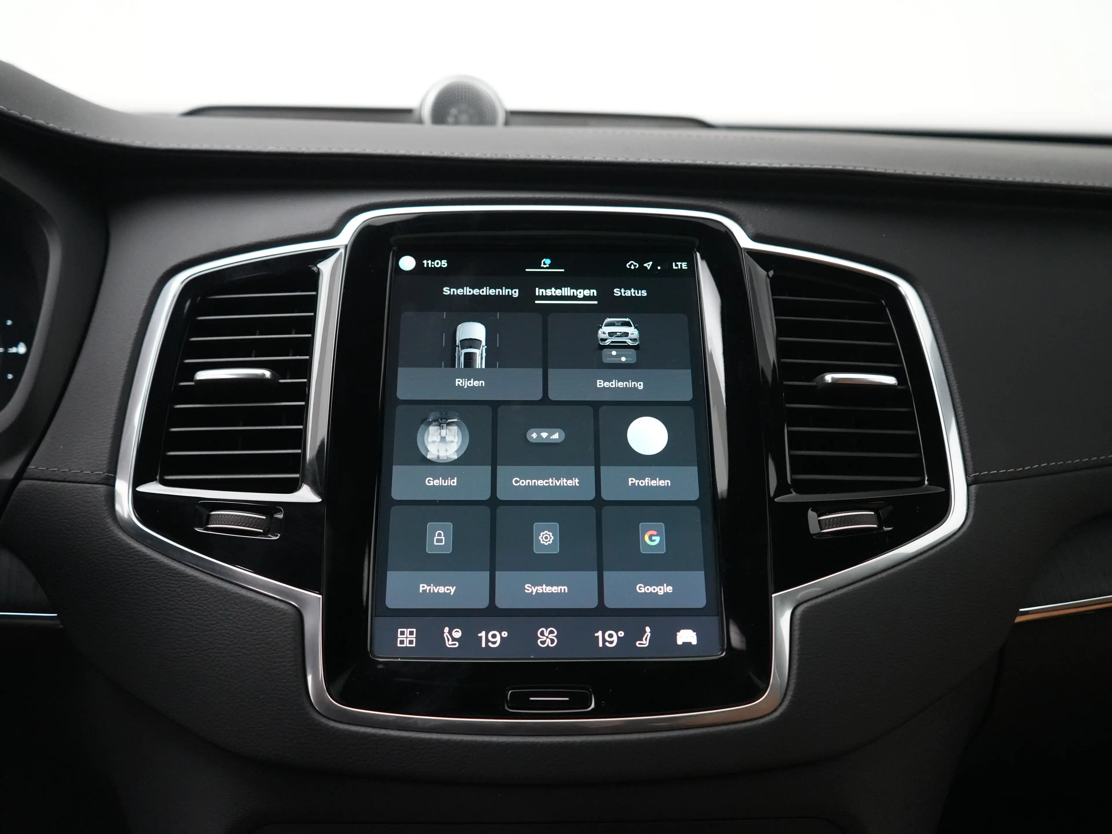 Volvo XC90 T8 Recharge AWD Ultra Dark | Full Options | Luchtv — photo 45