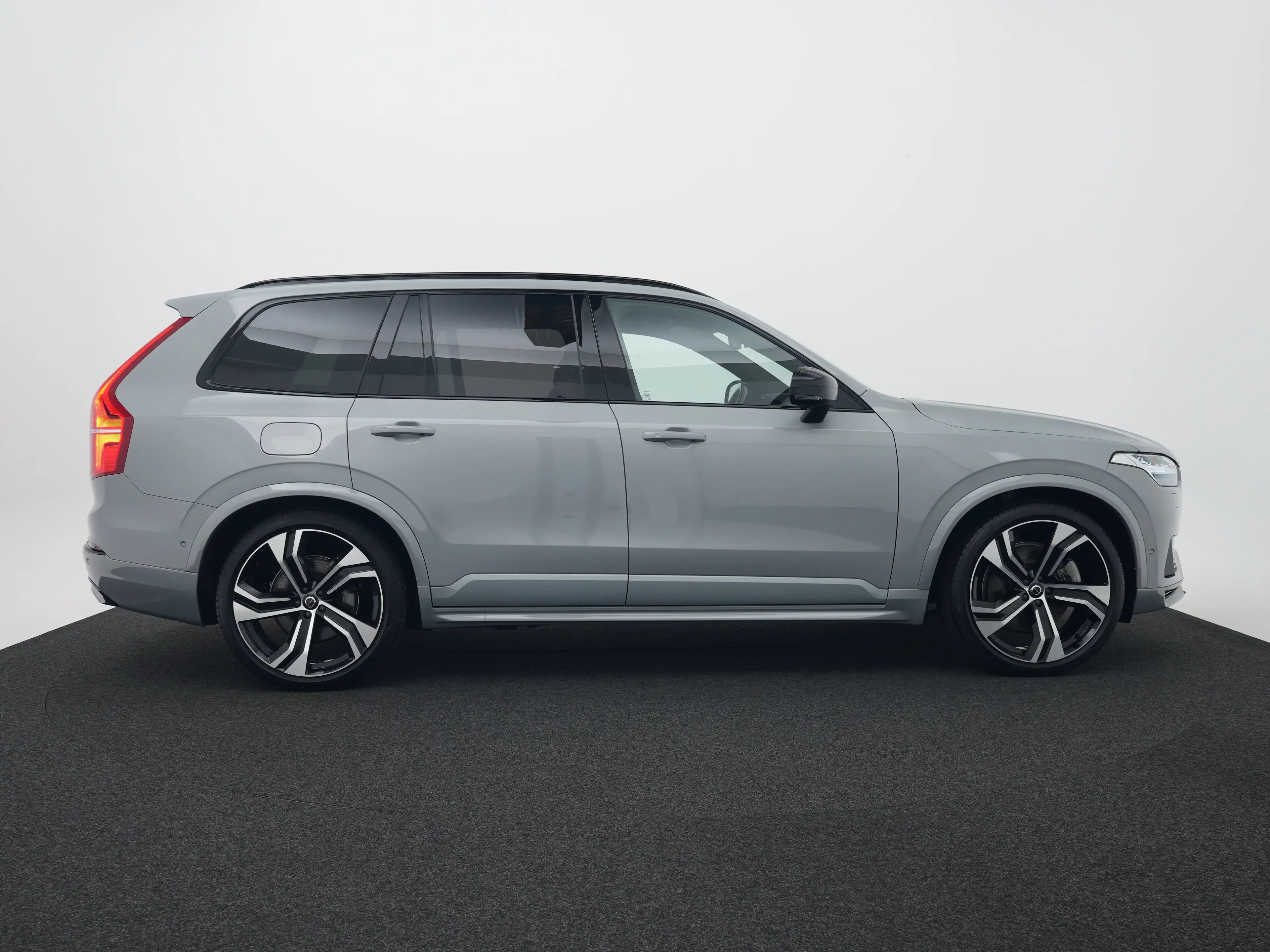 Volvo XC90 T8 Recharge AWD Ultra Dark | Full Options | Luchtv — photo 4