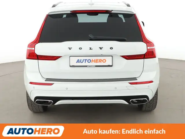 Volvo XC60 view 5