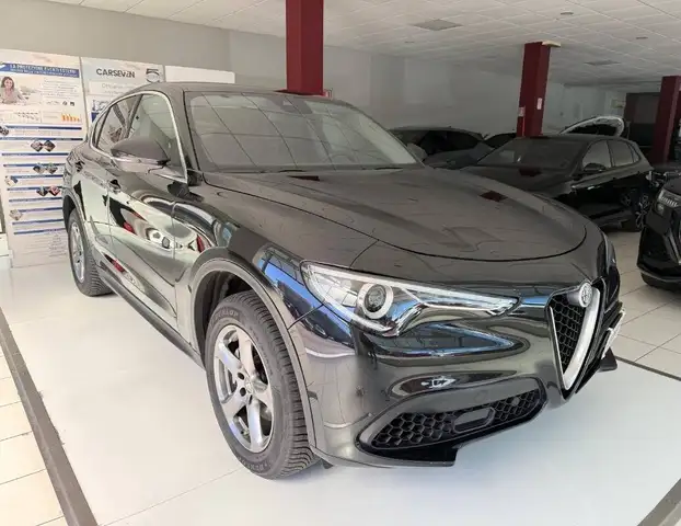 Alfa Romeo Stelvio view 3