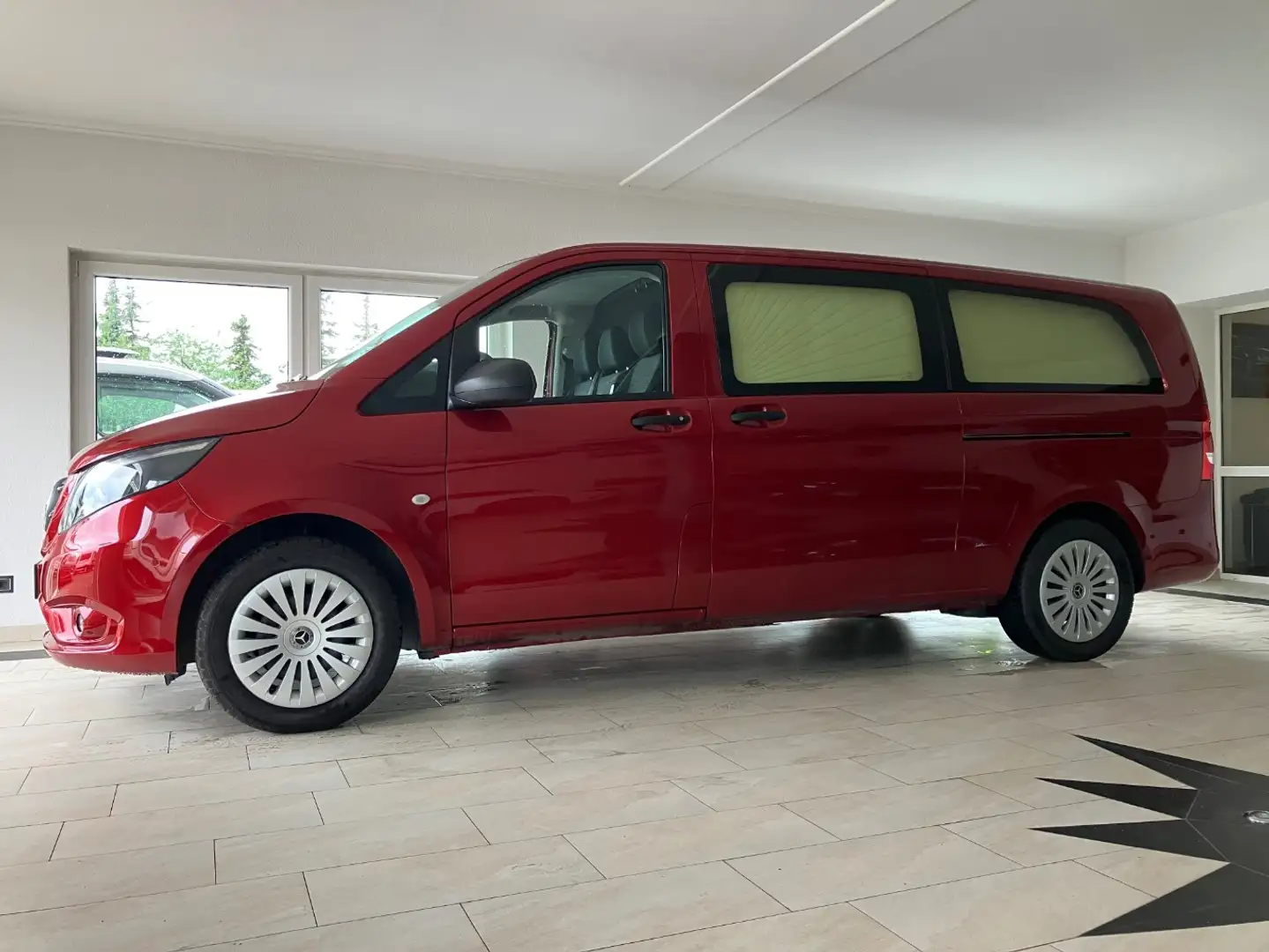 Mercedes-Benz Vito 116 CDI Pro Bestattungswagen extralang Rot - 2