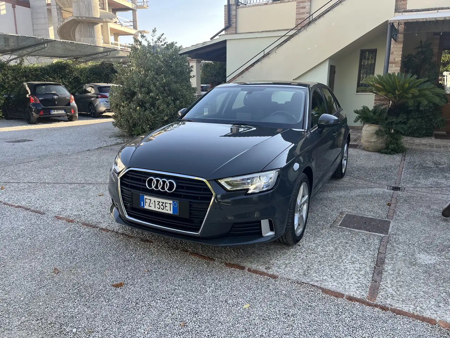 Audi A3 A3 16 Sportback 35 2.0 tdi Sport 150cv s-tronic 7m Gris - 1
