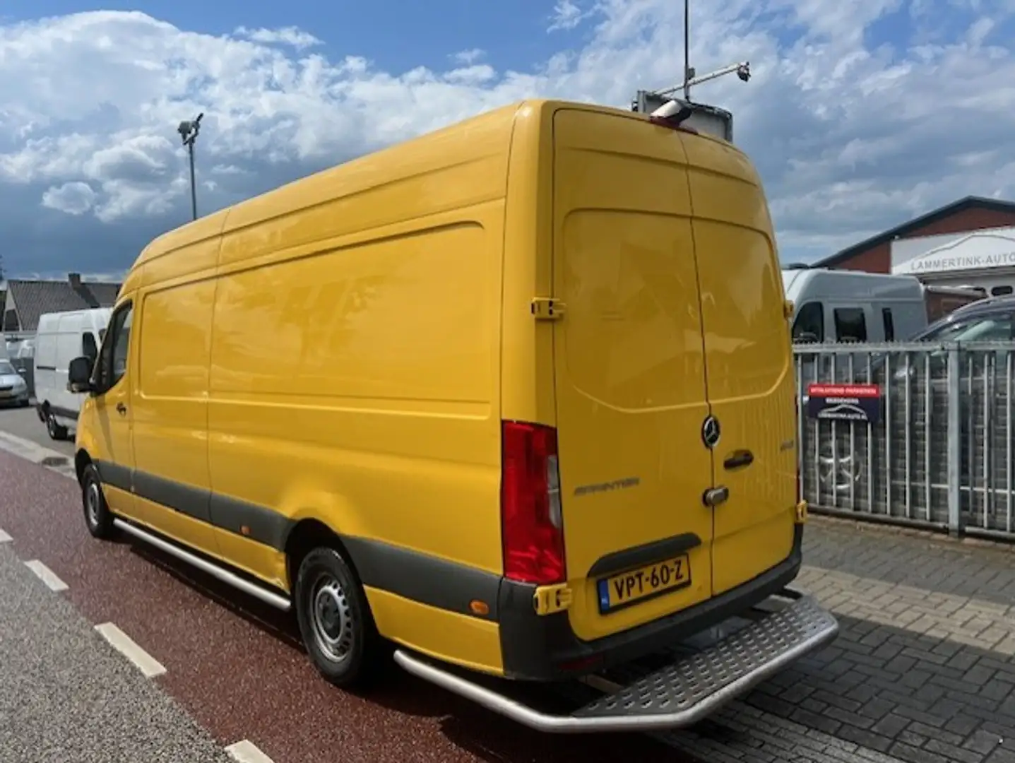 Mercedes-Benz Sprinter 311 CDI MAXI L3H2 AIRCO KLIMA CAMERA EURO6 Geel - 2