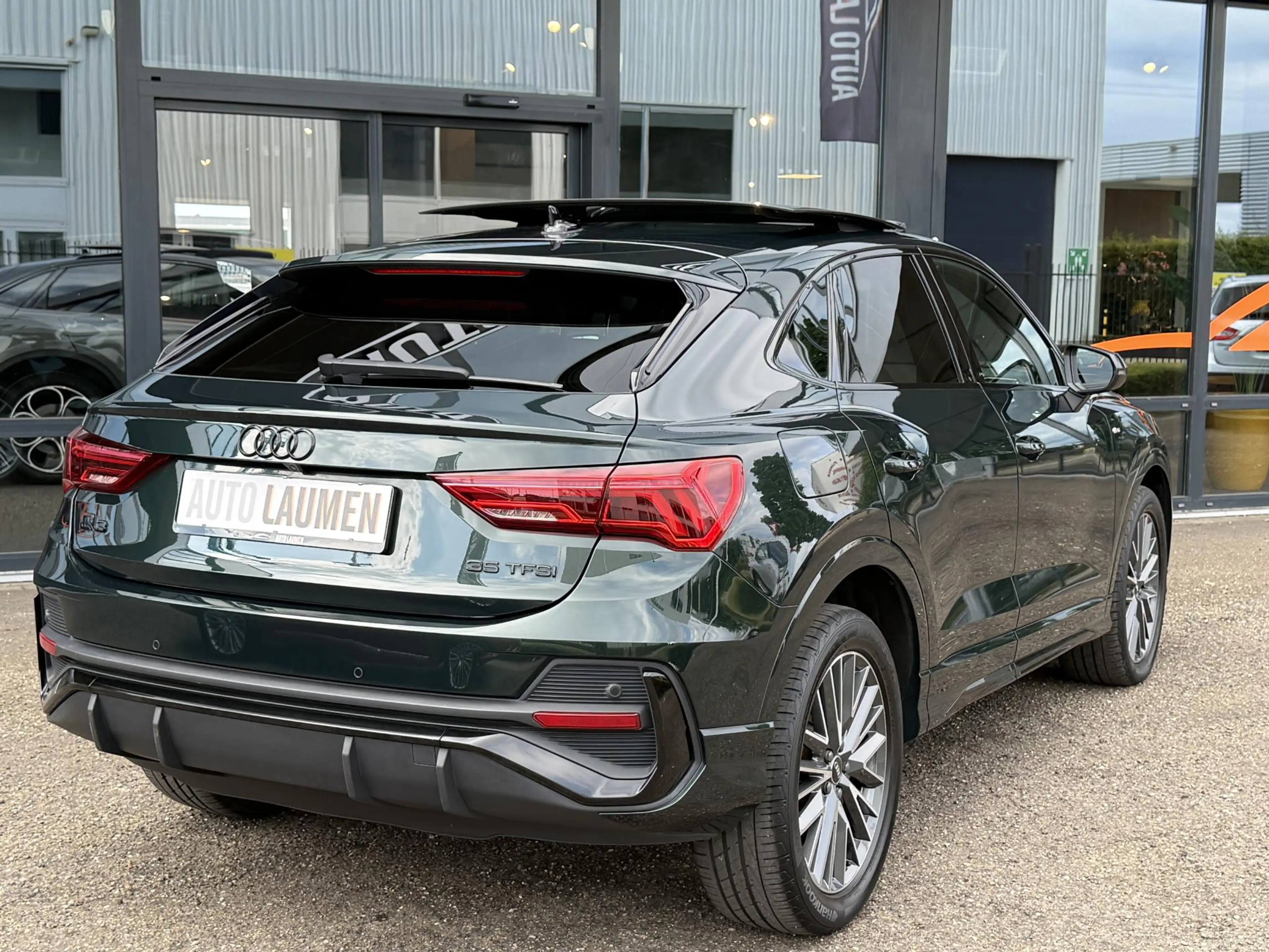 Audi Q3 Sportback 35 TFSI S Edition Competition Pano 19 In — photo 8