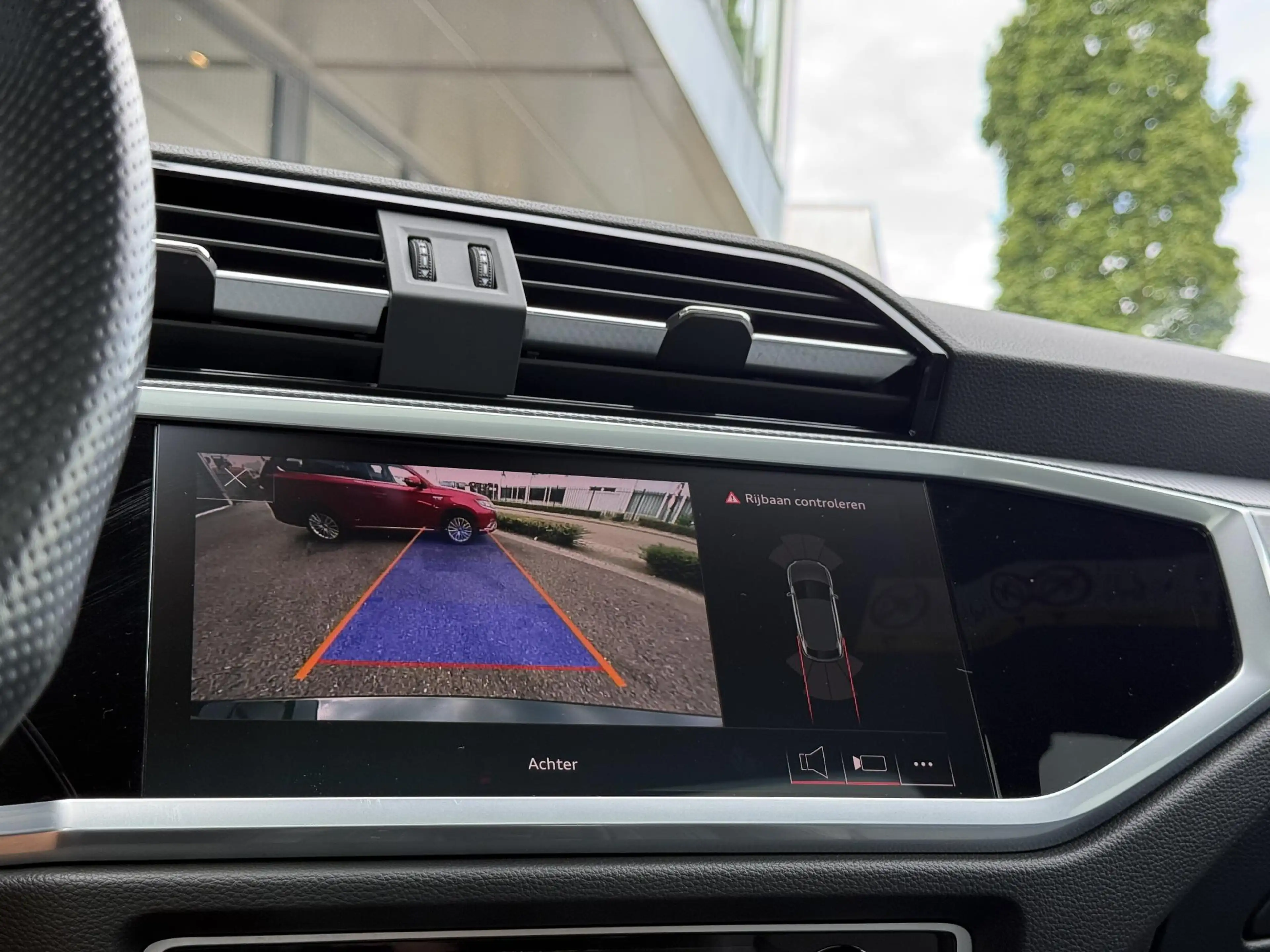 Audi Q3 Sportback 35 TFSI S Edition Competition Pano 19 In — photo 20