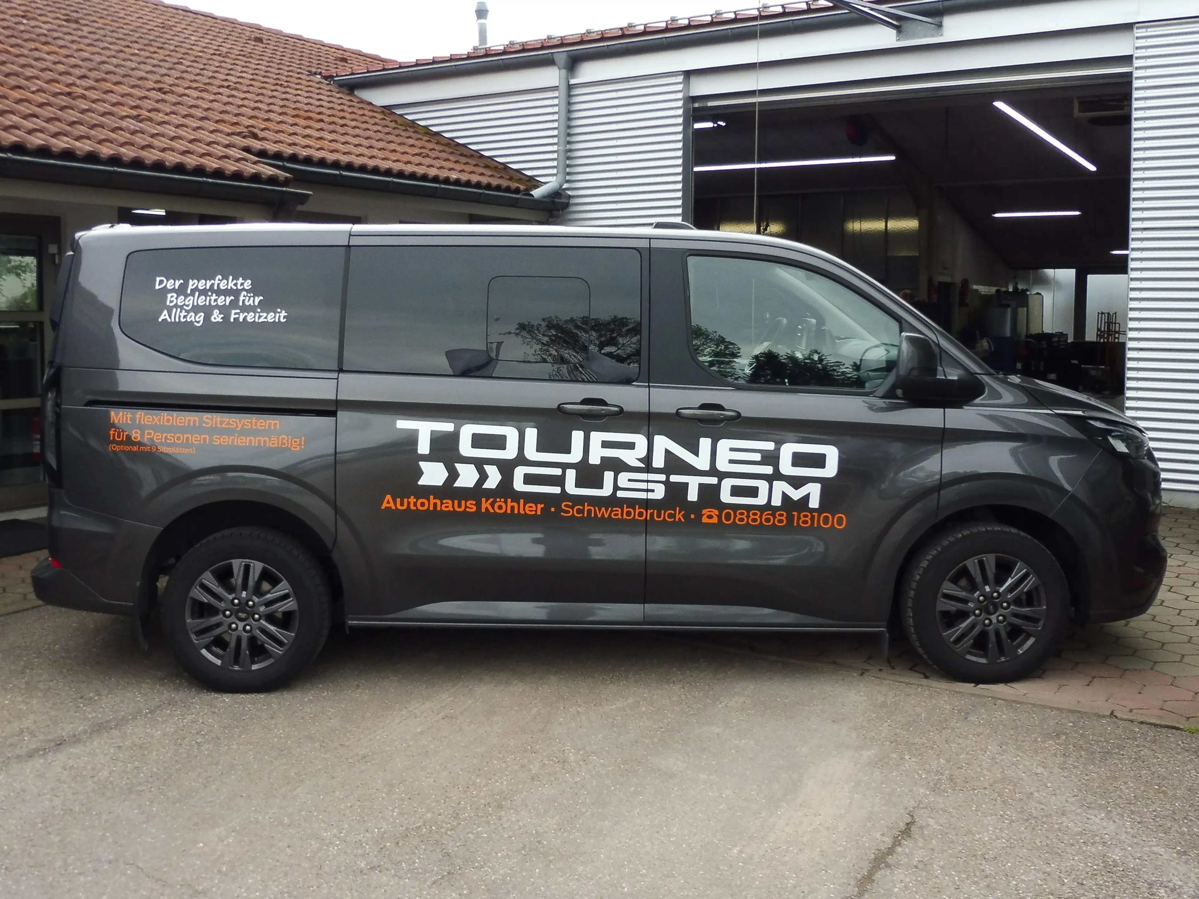 Ford Tourneo Custom Titanium — photo 2