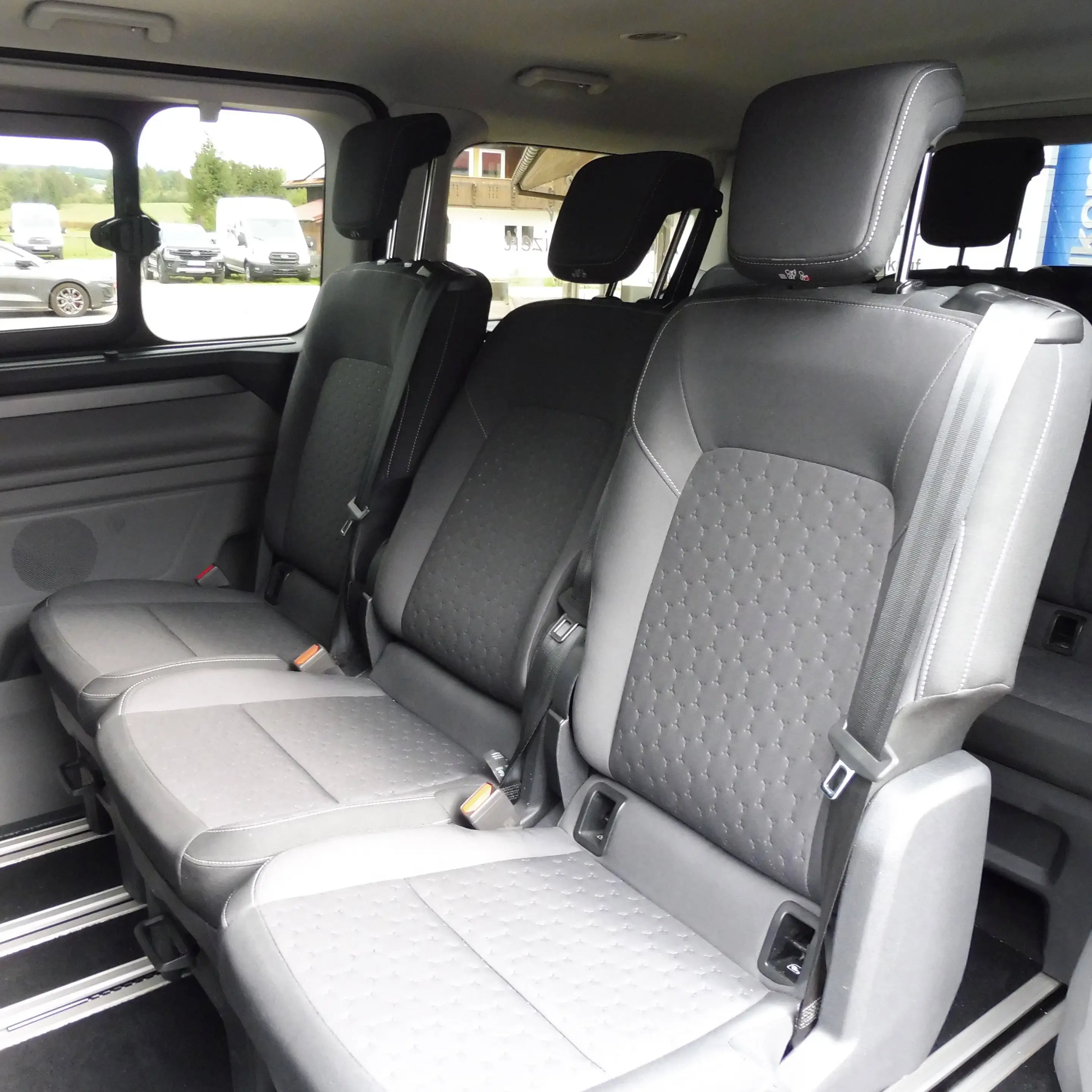Ford Tourneo Custom Titanium — photo 13