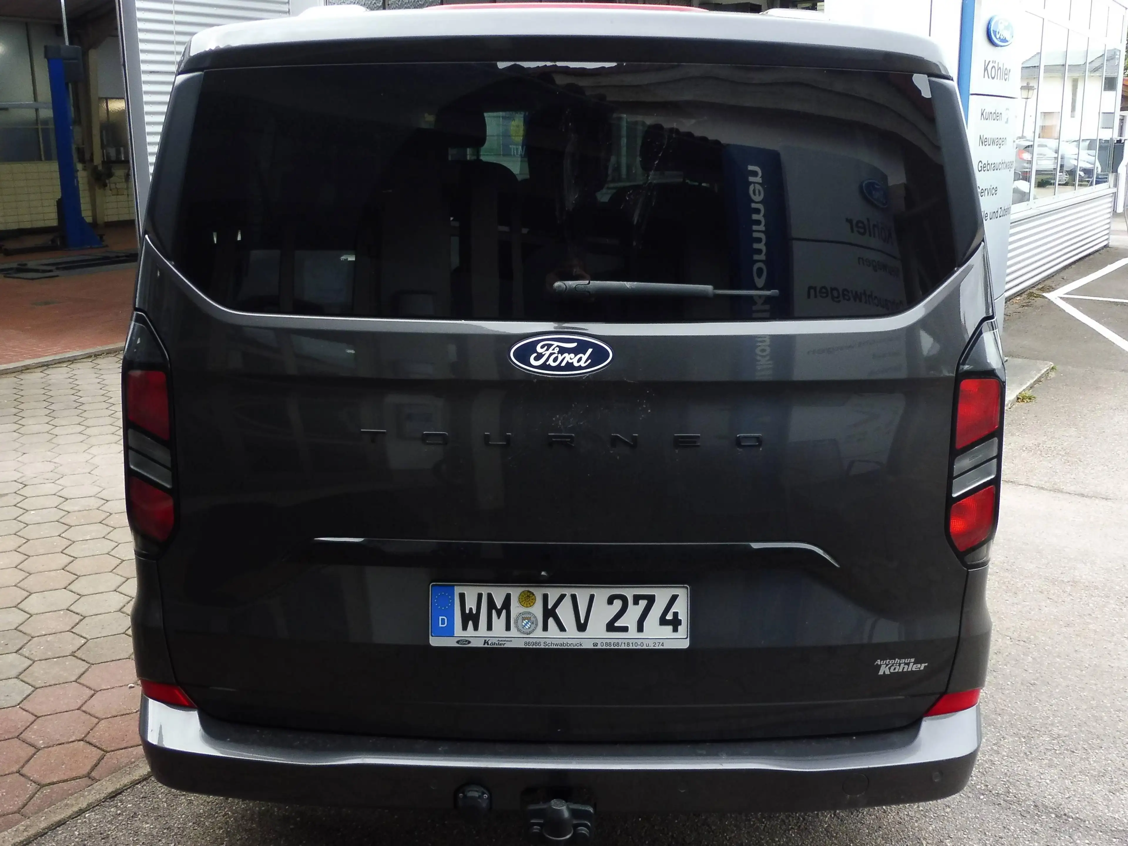 Ford Tourneo Custom Titanium — photo 6