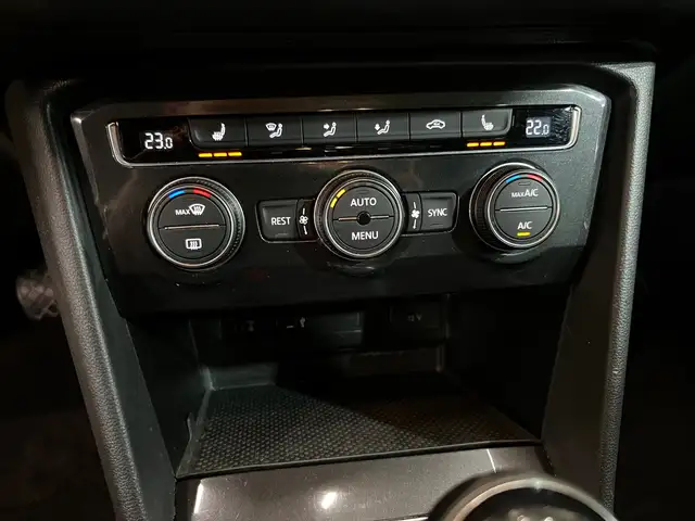 Volkswagen Tiguan view 15