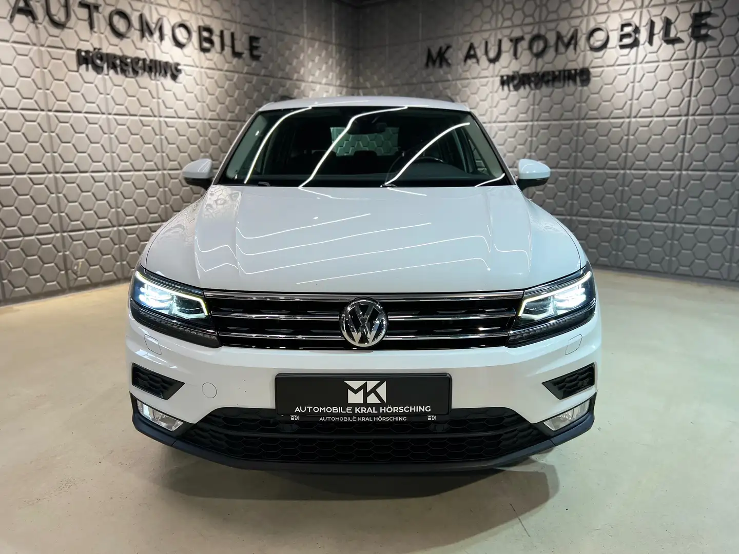 Volkswagen Tiguan 2,0 TDI SCR Comfortline*PDC*AHK*BREMSASSIST*NAVI* Weiß - 2