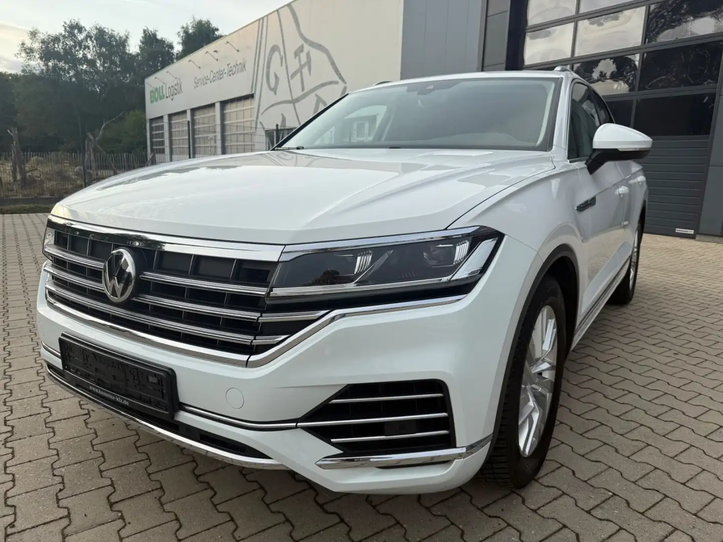 Volkswagen Touareg 3.0 TDI Softcl Standh ACC Allradlenkung Blanc - 2