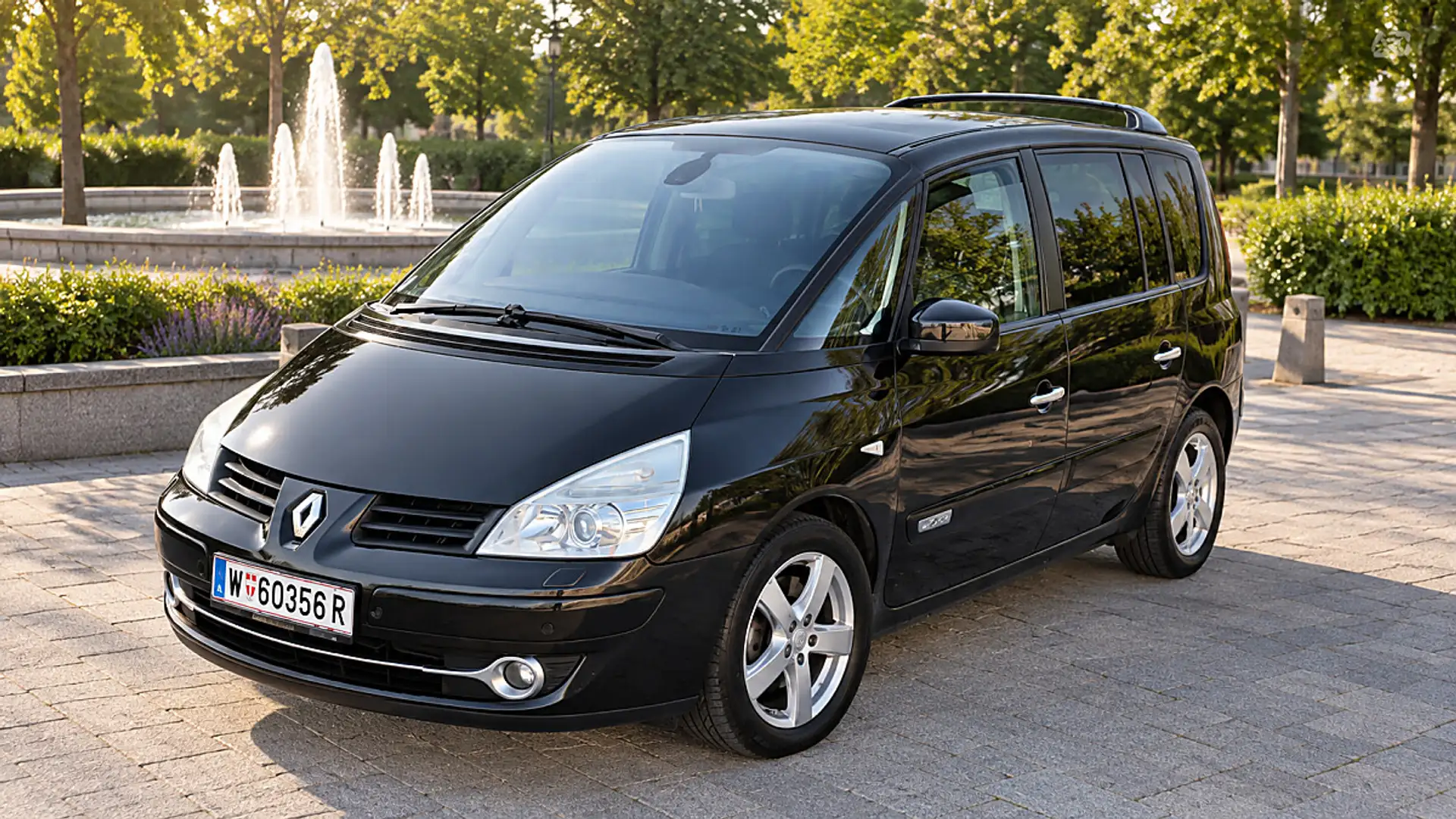 Renault Espace Initiale 2,0 dCi Aut. Schwarz - 1