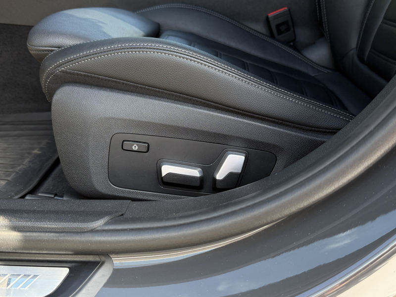 BMW 330 3-serie Touring 330e | High Exe | M-Sport Plus | C — photo 11