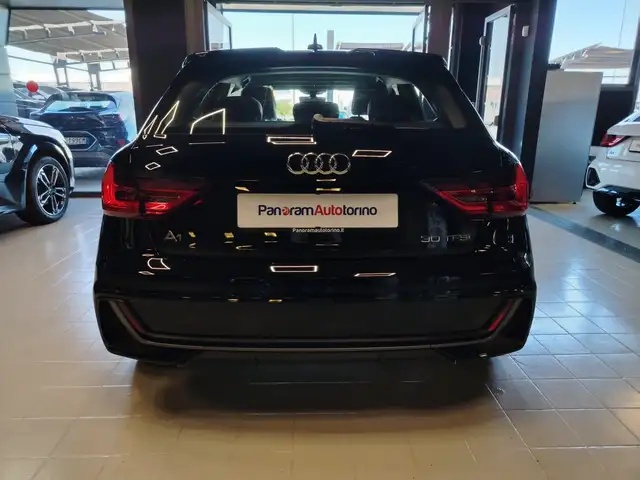 Audi A1 view 5