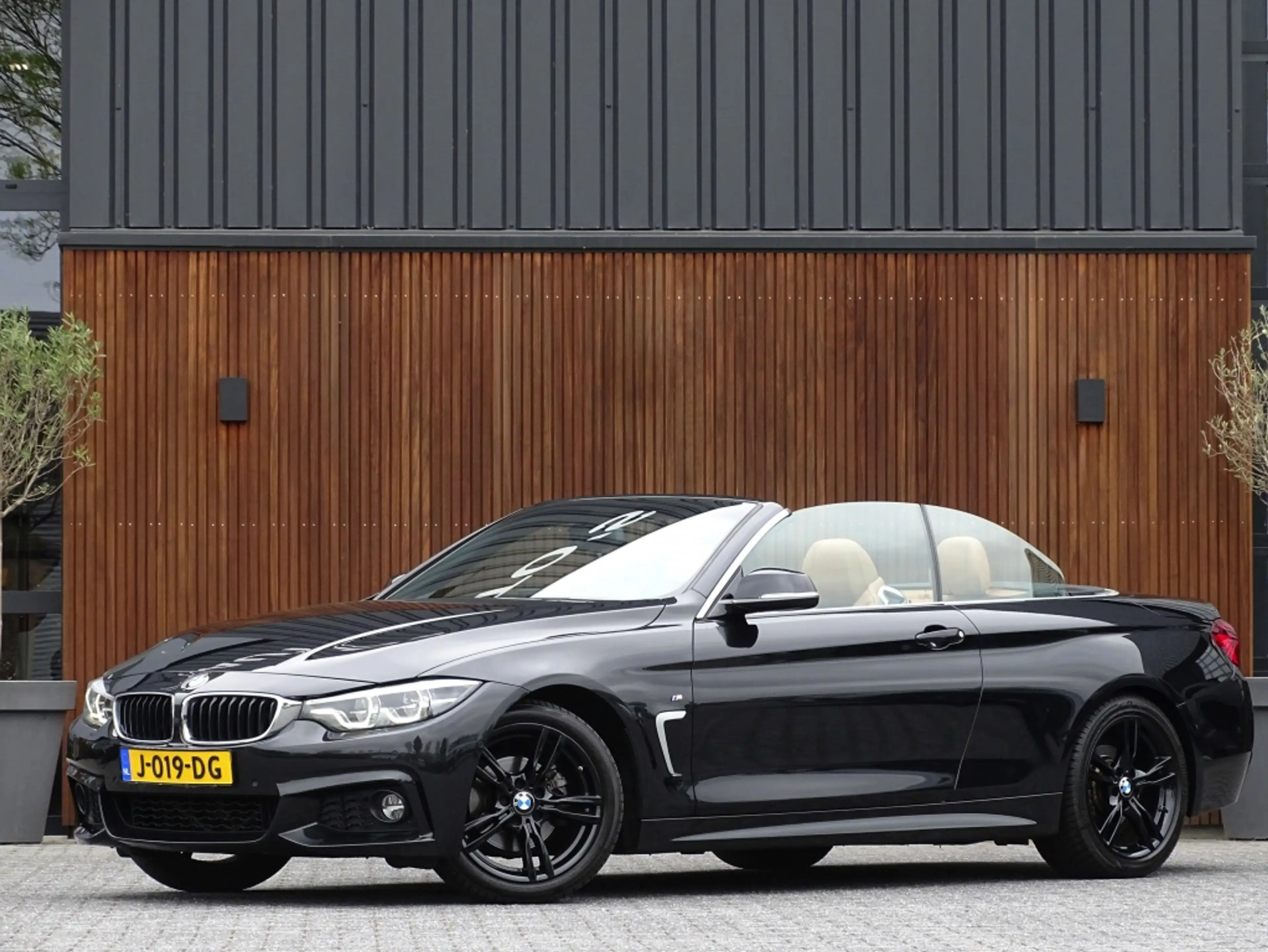 BMW 420 4-serie Cabrio 420i 184PK automaat / High Exec. Ed