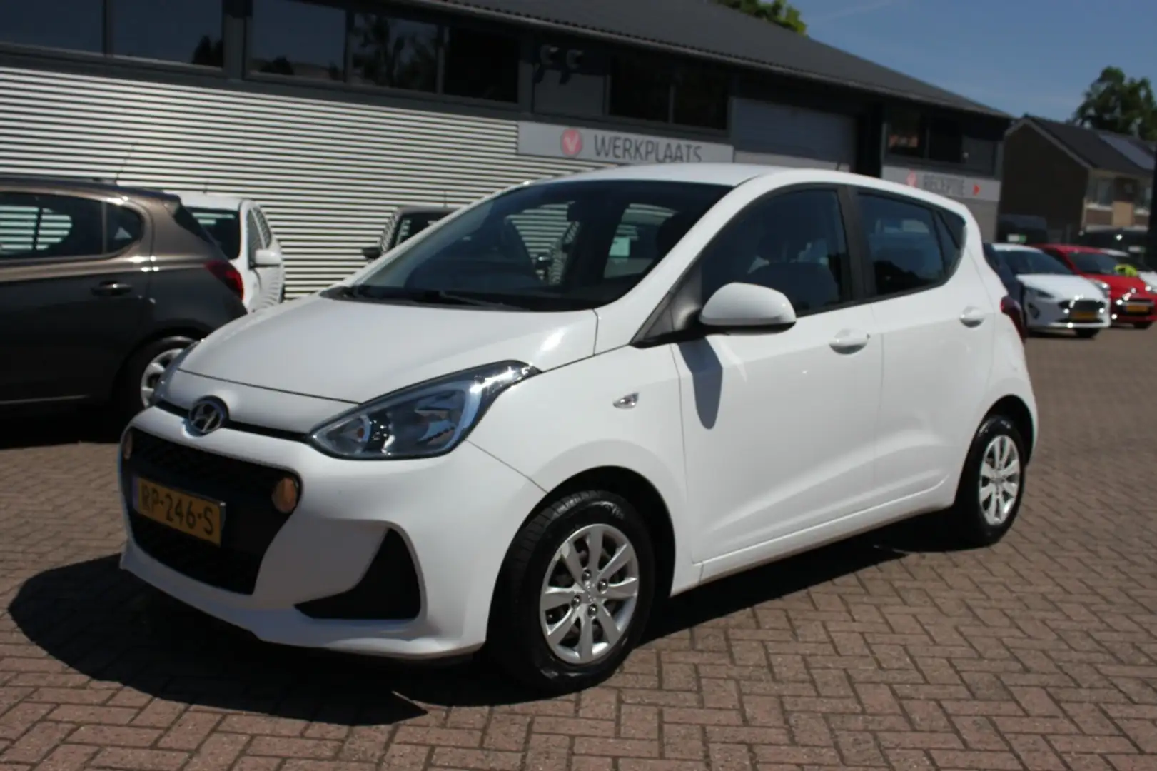 Hyundai i10 1.0i Comfort, airco, cruise control. Blanco - 1
