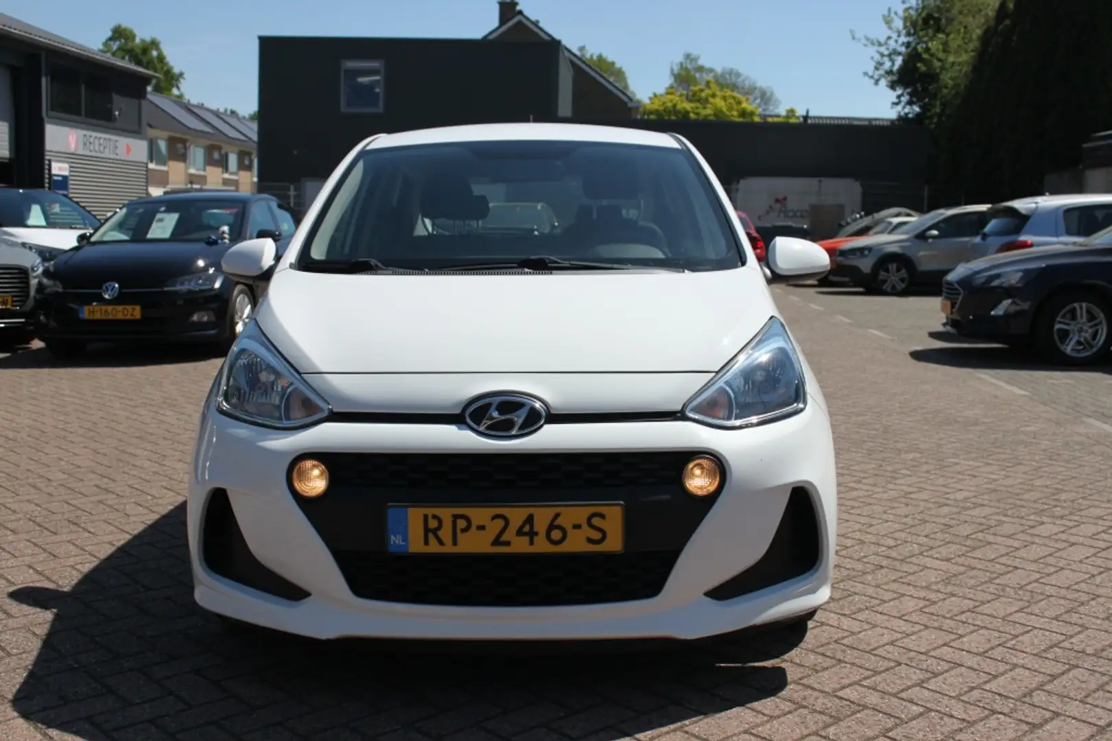 Hyundai i10 1.0i Comfort, airco, cruise control. Blanco - 2