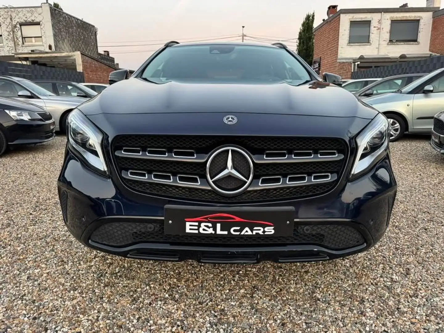 Mercedes-Benz GLA 180 d **12 mois de garantie** Blauw - 2