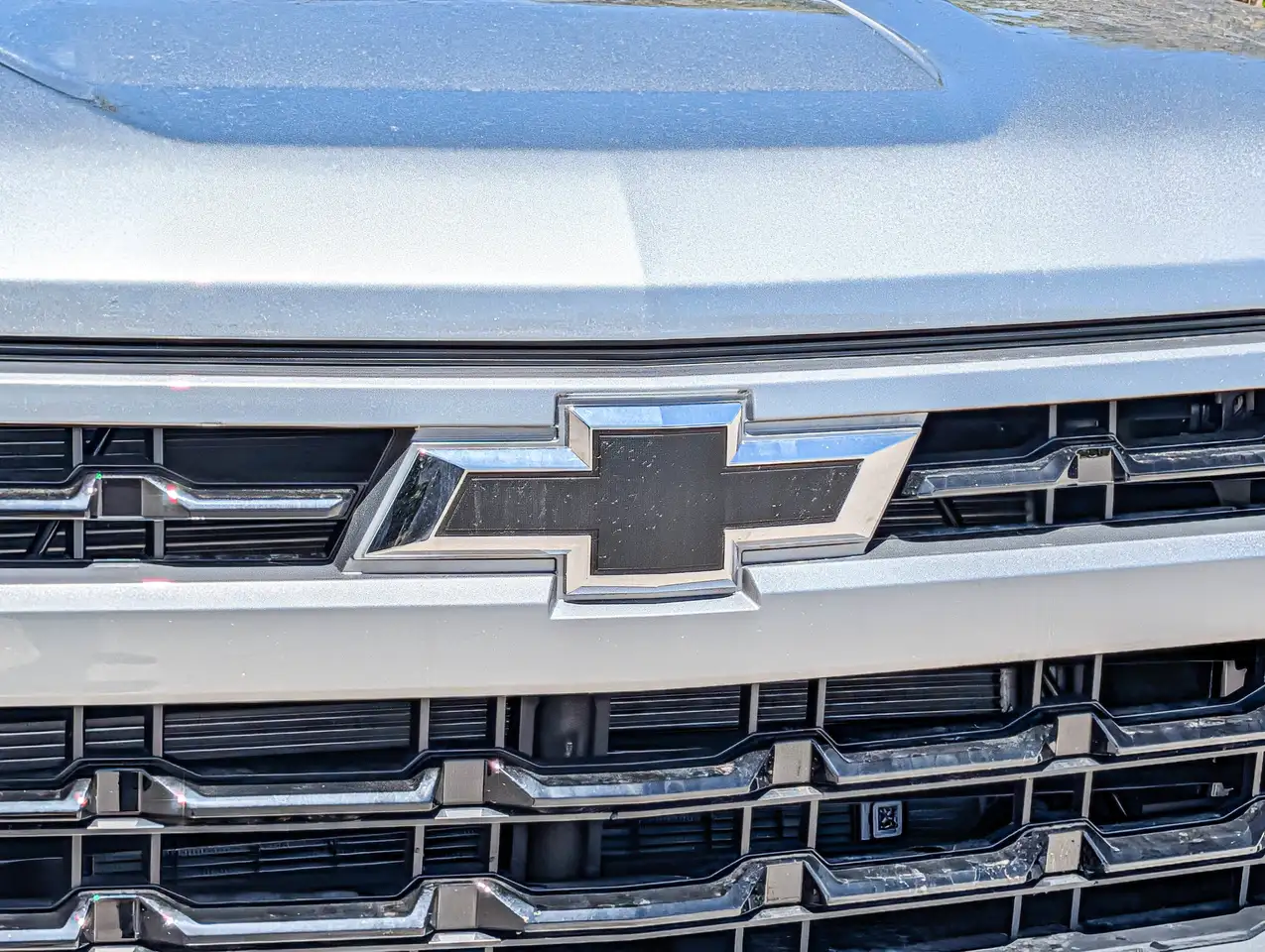 Chevrolet Silverado 1500 снимка Chevrolet Silverado 1500