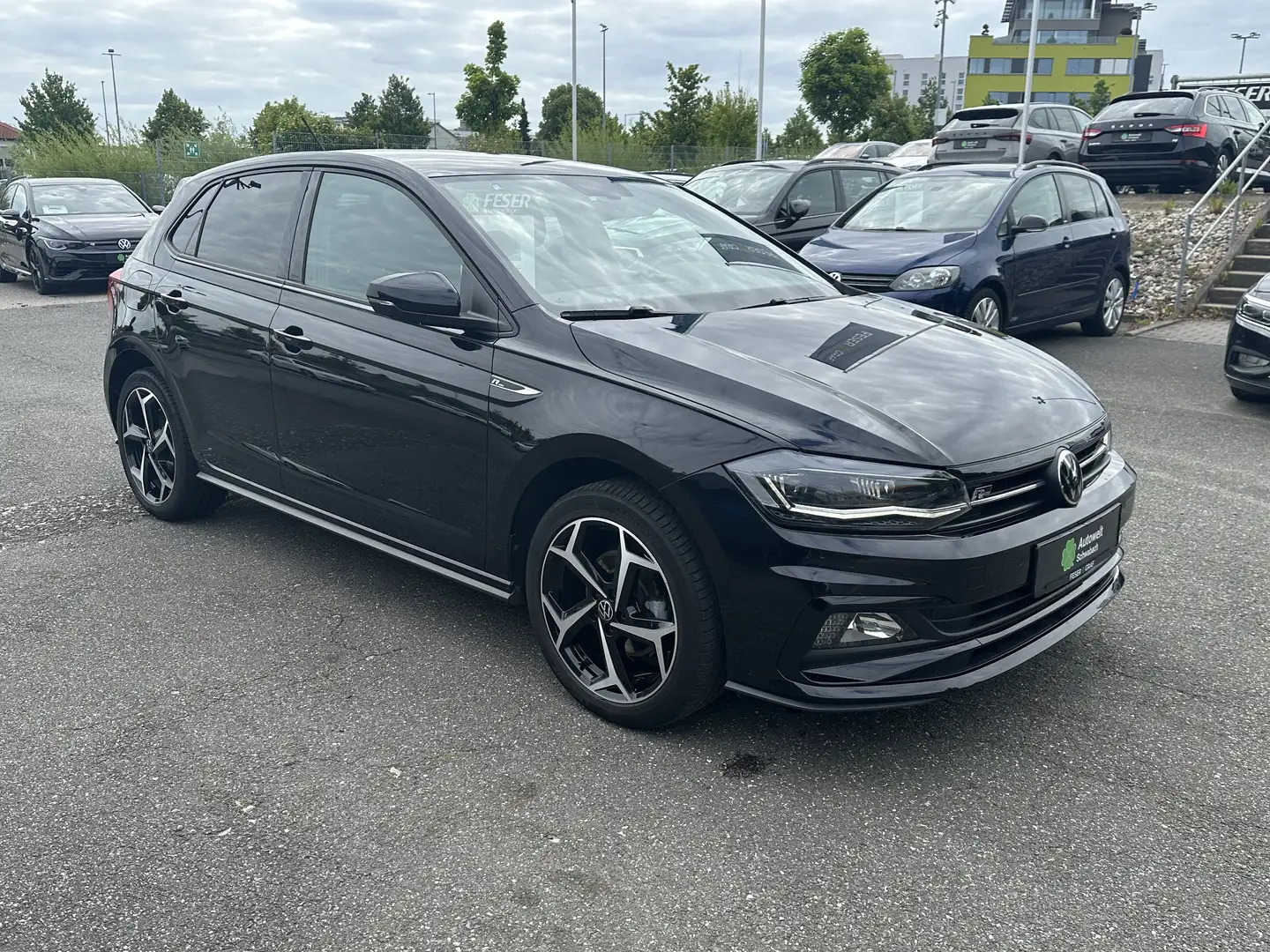 Volkswagen Polo Highline 1.5 TSI R-LINE DSG KAMERA NAVI LED Schwarz - 2