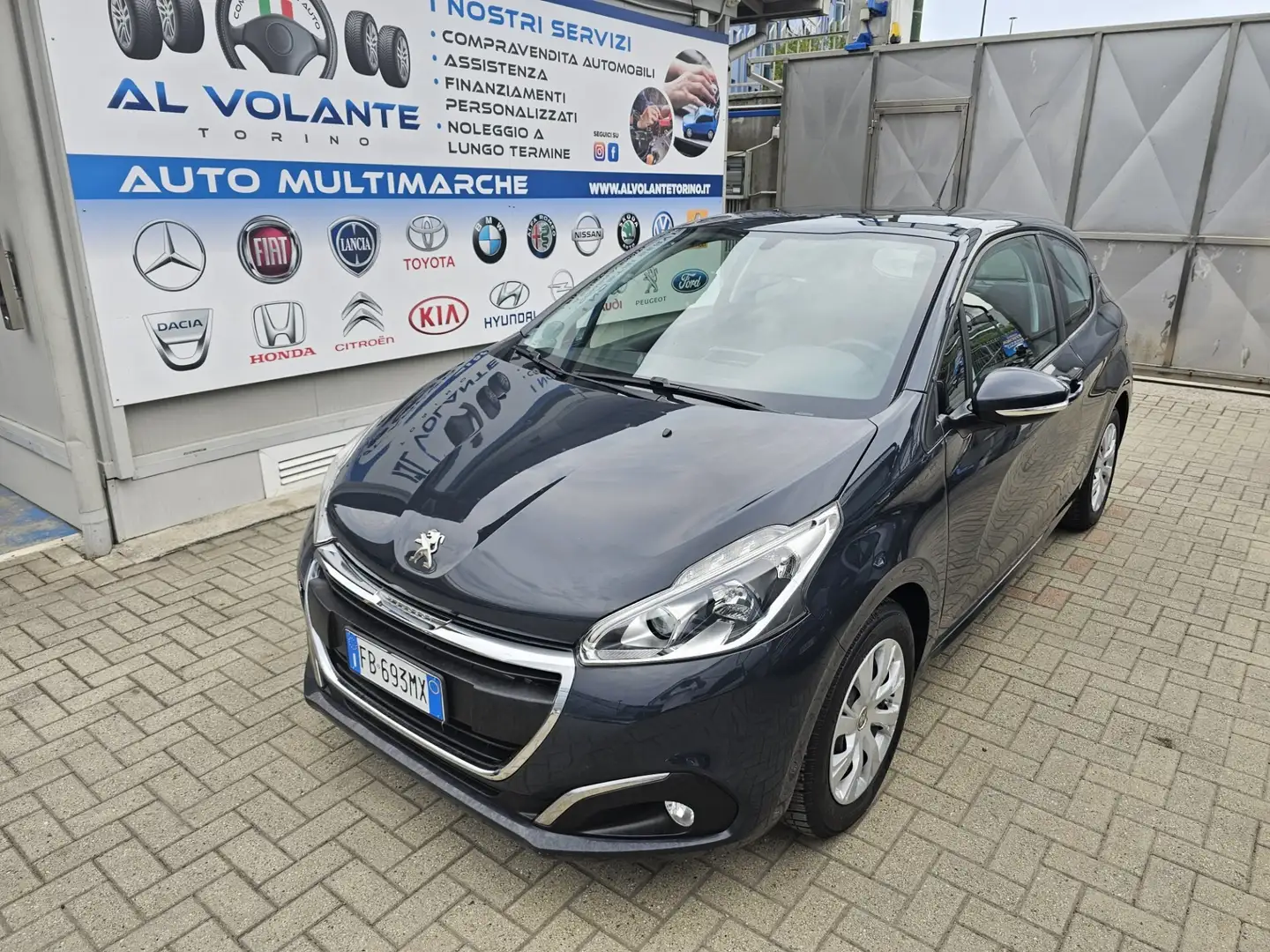 Peugeot 208 PureTech 68 3 porte Active Grigio - 1