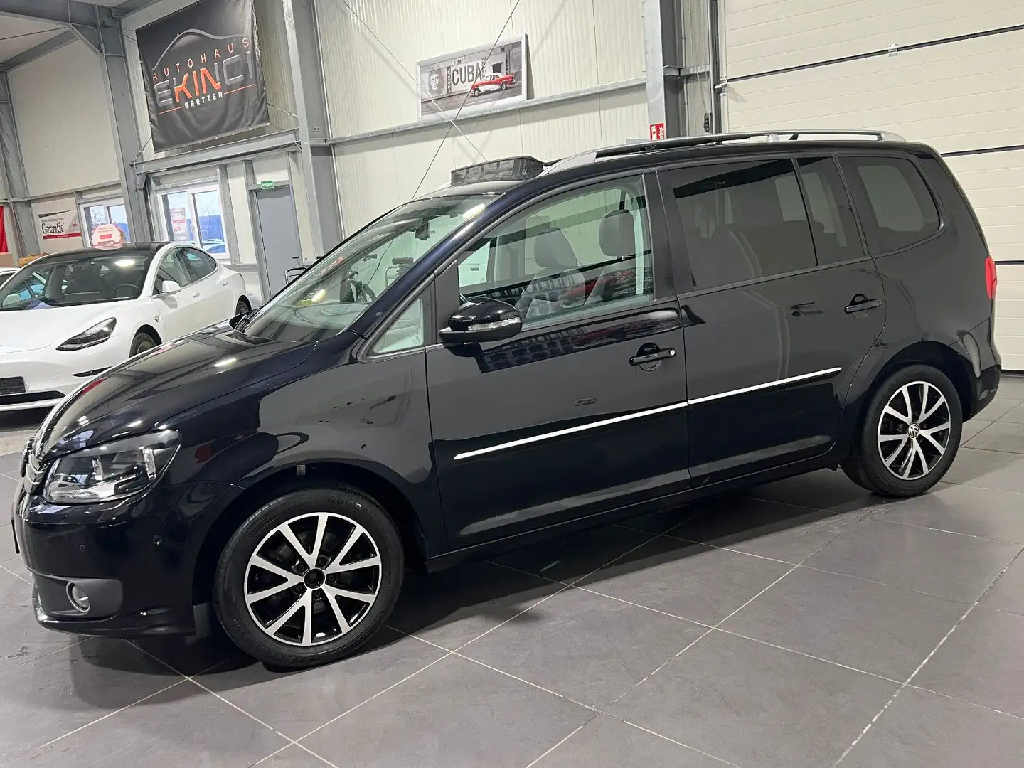 Volkswagen Touran 1.4 TSi **Navi*SHZ*AHK*Temp*Panorama** Negro - 2