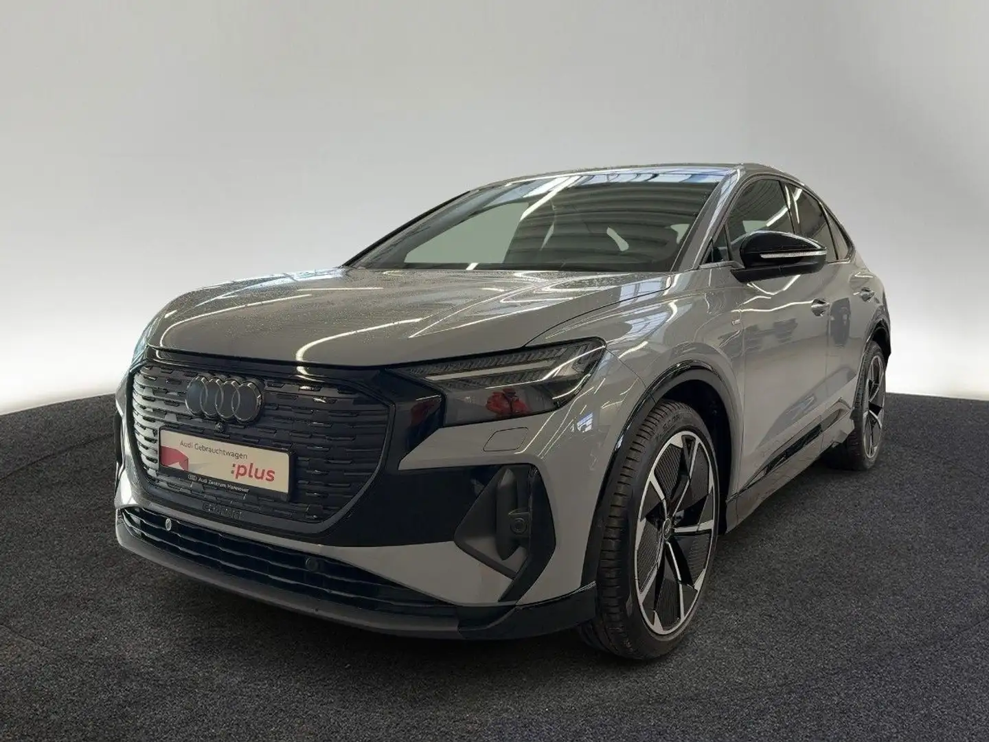 Audi Q4 e-tron 55 quattro Head-Up SONOS Mat Grau - 2