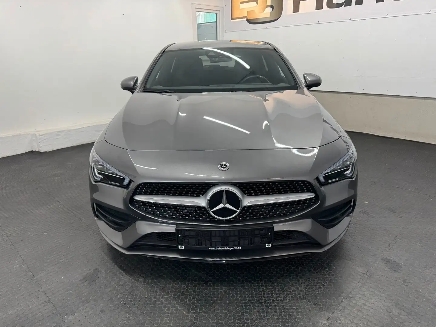 Mercedes-Benz CLA 250 4M SB*AMG LINE*MULTIBEAM*STHZ*KAMERA* Gris - 2